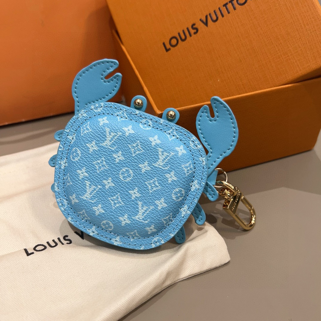 。官网新品 热卖Louis Vuitton 路易威登lv 小螃蟹耳机包钥匙扣挂件挂饰 Lv钥匙包蓝牙耳机
