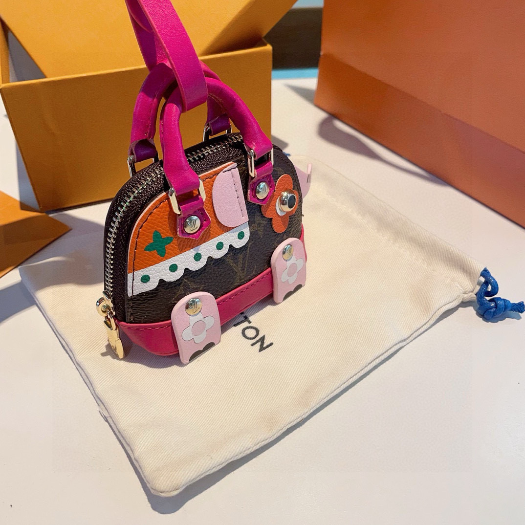 ❗爆款🔥路易威登LOUIS VUITTON 新款 mini小狗贝壳包 LV包包挂饰，钥匙扣，零钱包，耳机