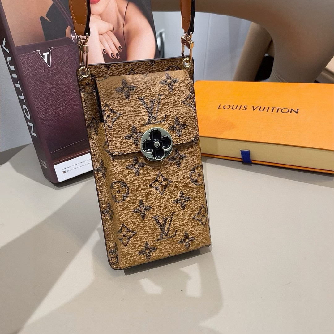 🔥LV经典老花通用手机包斜挎包 多功能卡包，零钱包，，配织带肩带 长度🉑️调节生活出门不需要带现金的时代