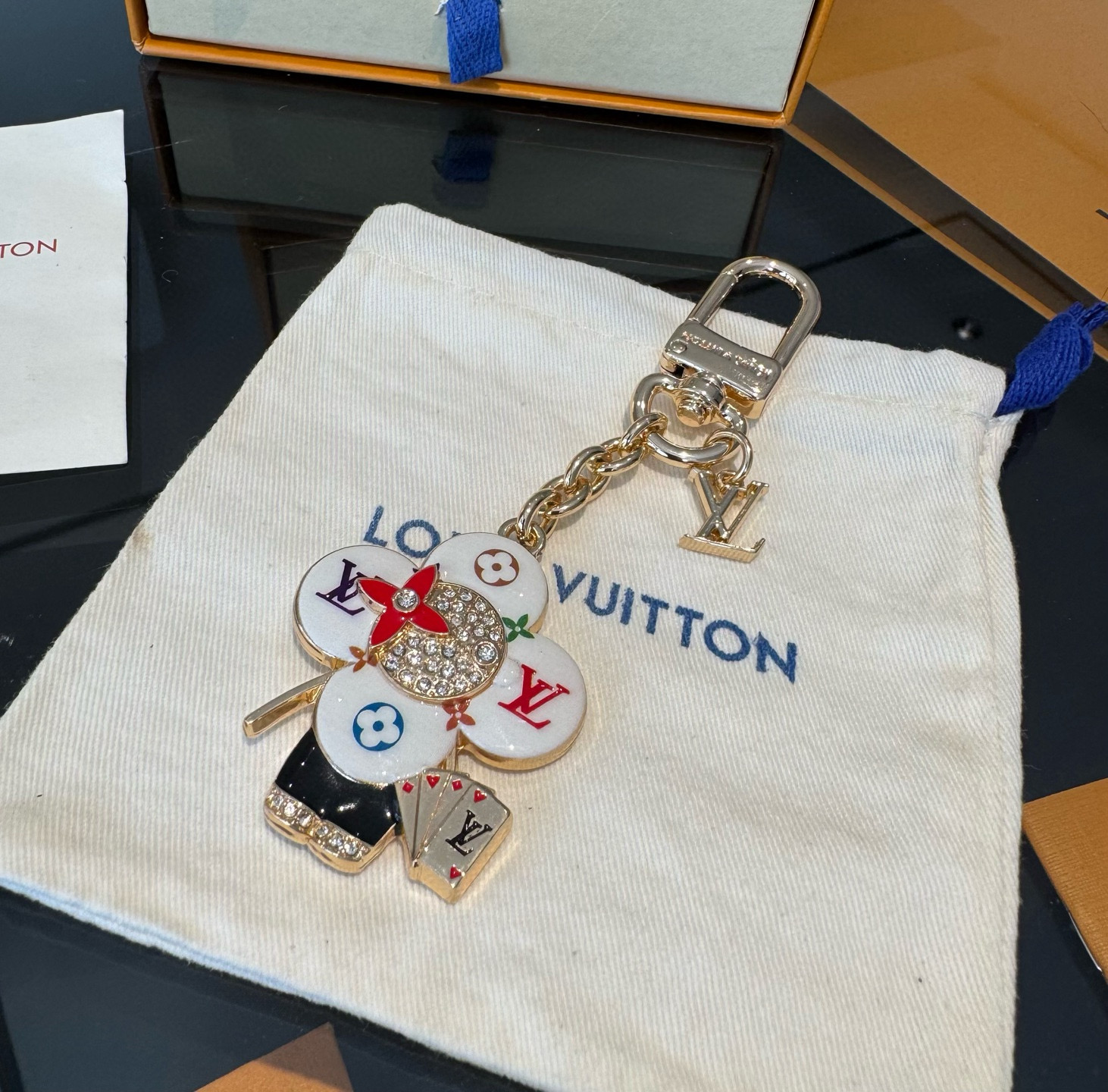 LV钥匙扣 薇薇安新款钥匙扣 包包挂件包饰SPring Street Chain 包饰将 Monogra