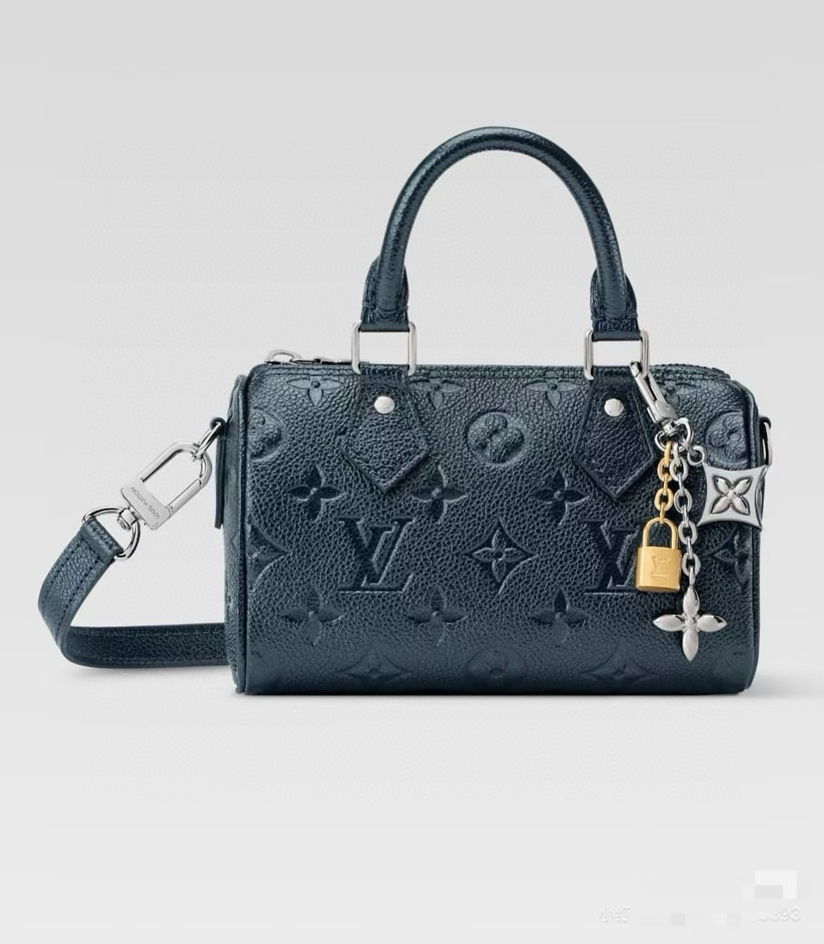 🔥新款 LOUIS VUITTON LV钥匙扣 锁头四叶花包挂件 包包挂饰 钥匙扣精致。手感真的很赞[强