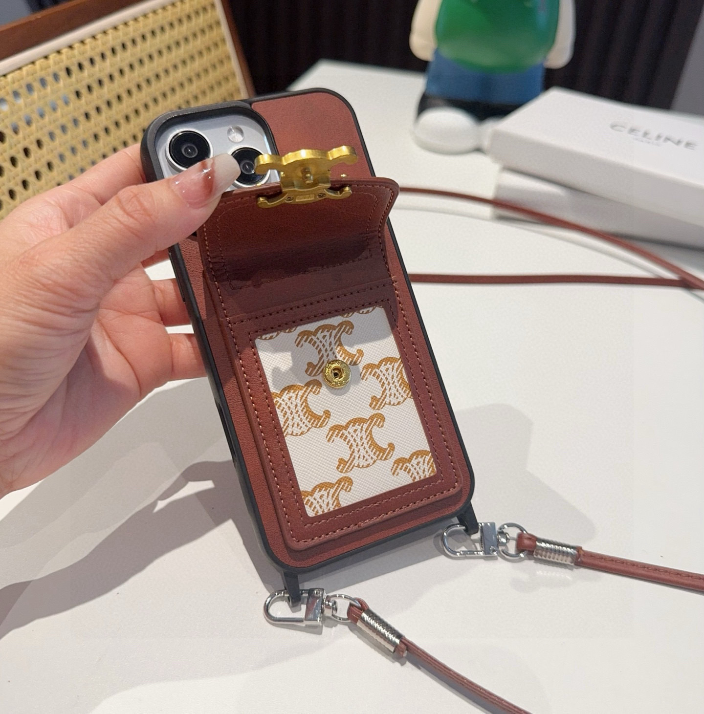 ✨💠Celine•赛琳斜挎插卡手机壳 全包卡包手机壳 挂绳🉑拆卸型号：为了不出现报错型号，请打开本机查看