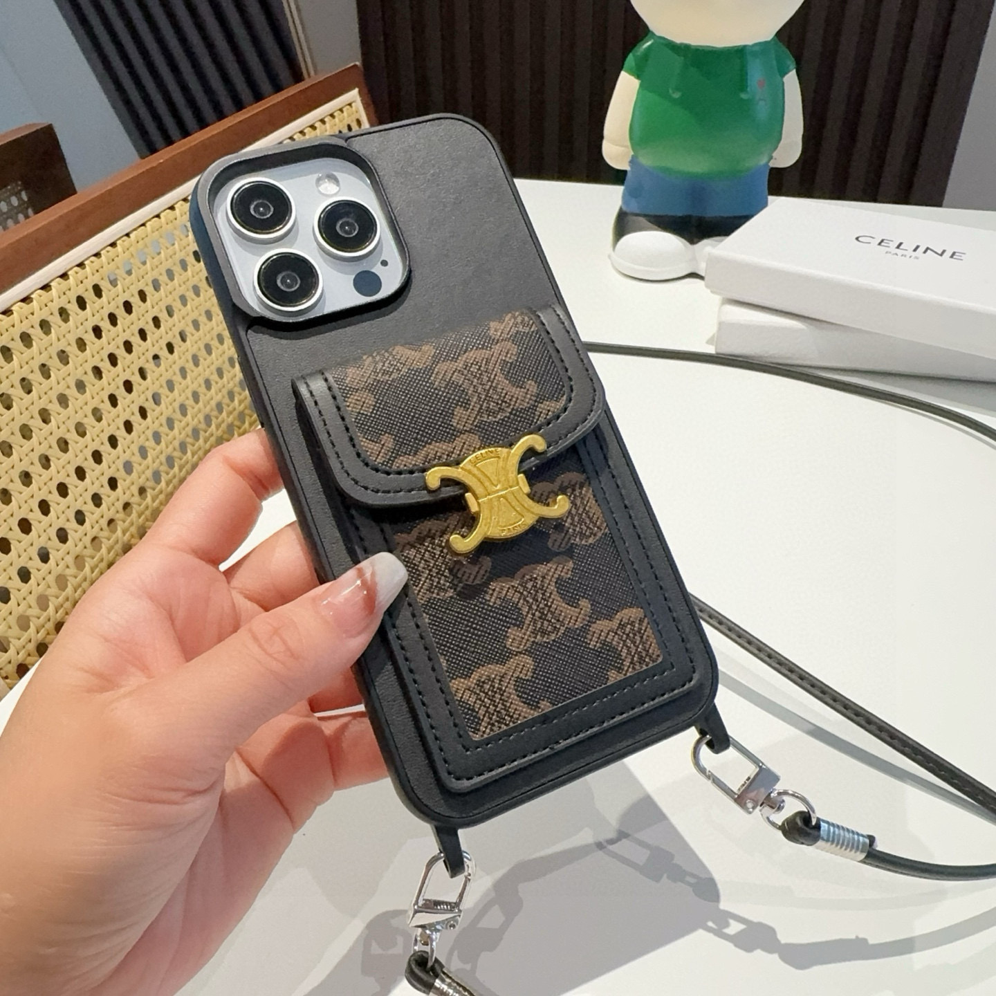 ✨💠Celine•赛琳斜挎插卡手机壳 全包卡包手机壳 挂绳🉑拆卸型号：为了不出现报错型号，请打开本机查看