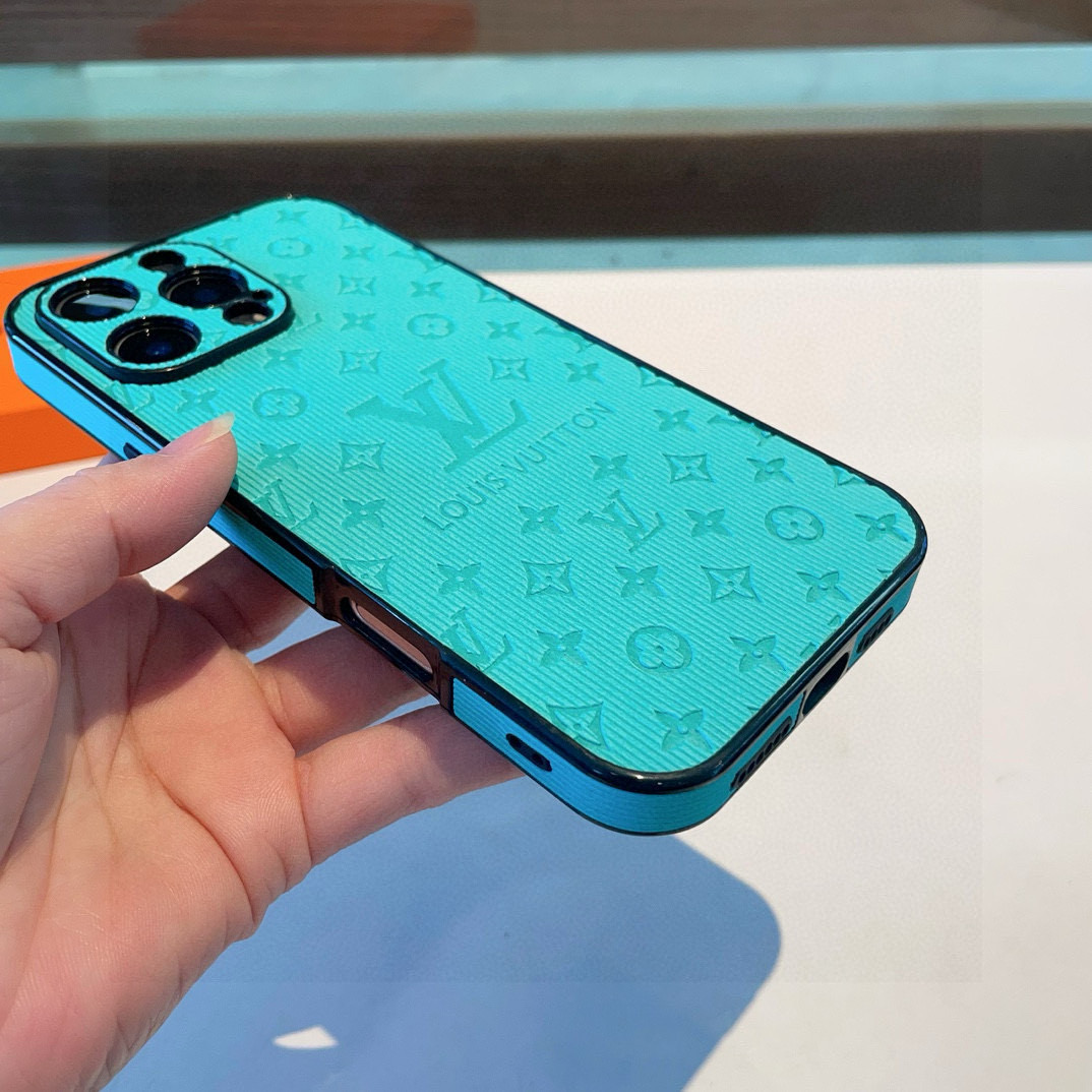 🔥LV手机壳 竖纹侧贴全包精孔手机壳型号：为了不出现报错型号，请打开本机查看手机设置显示的型号⚠️⚠️⚠