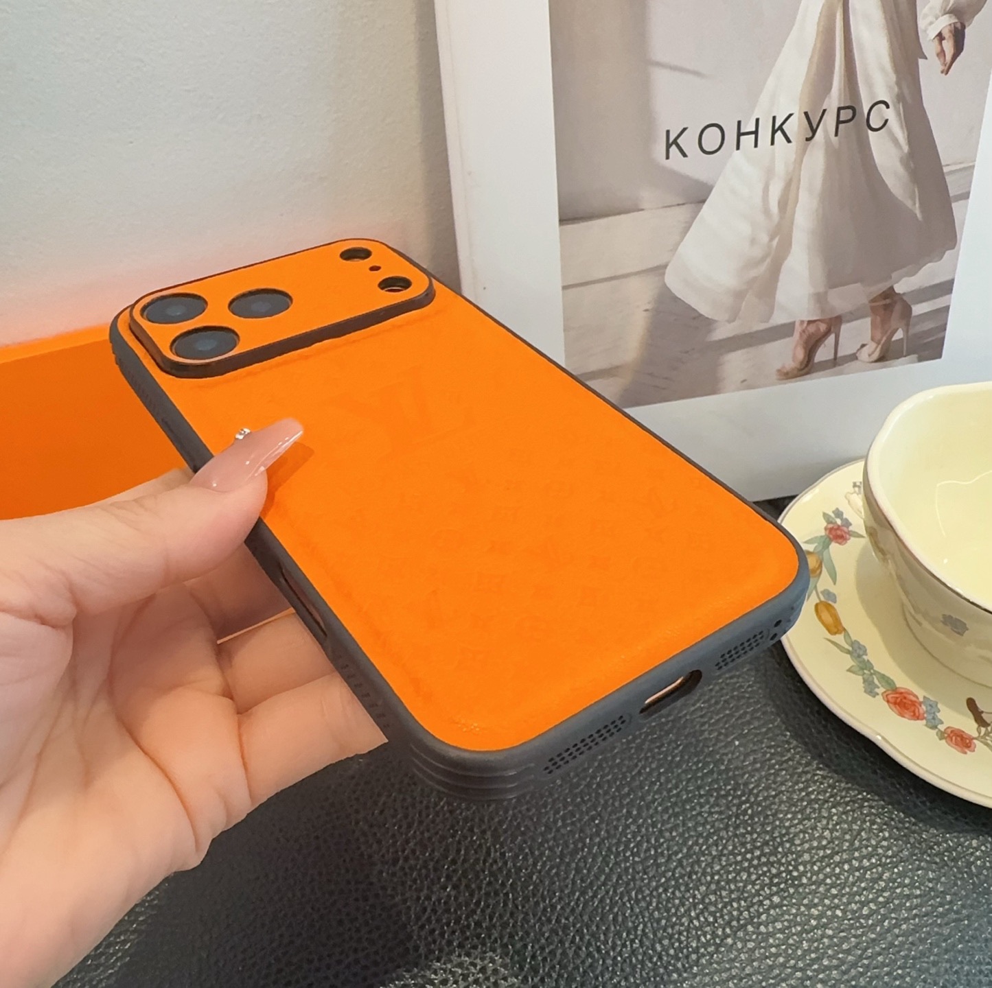 🔥Lv精孔全包手机壳 Lv全包围边皮质手机壳型号：为了不出现报错型号，请打开本机查看手机设置显示的型号⚠