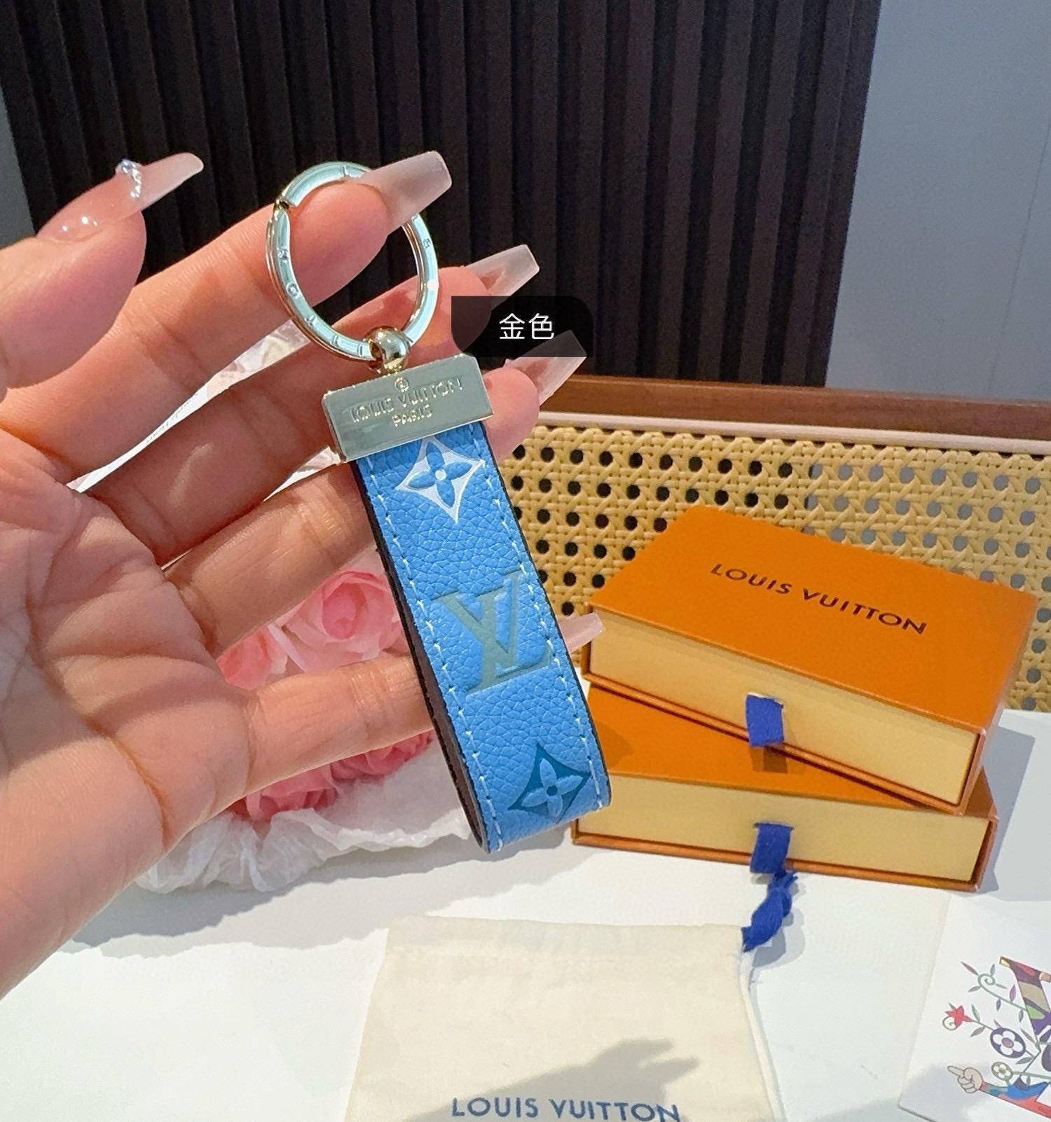 🔥爆款推荐 驴家牛皮压花渐变钥匙扣 LV钥匙扣 车钥匙挂件包包挂饰 DauPhine Dragonne 