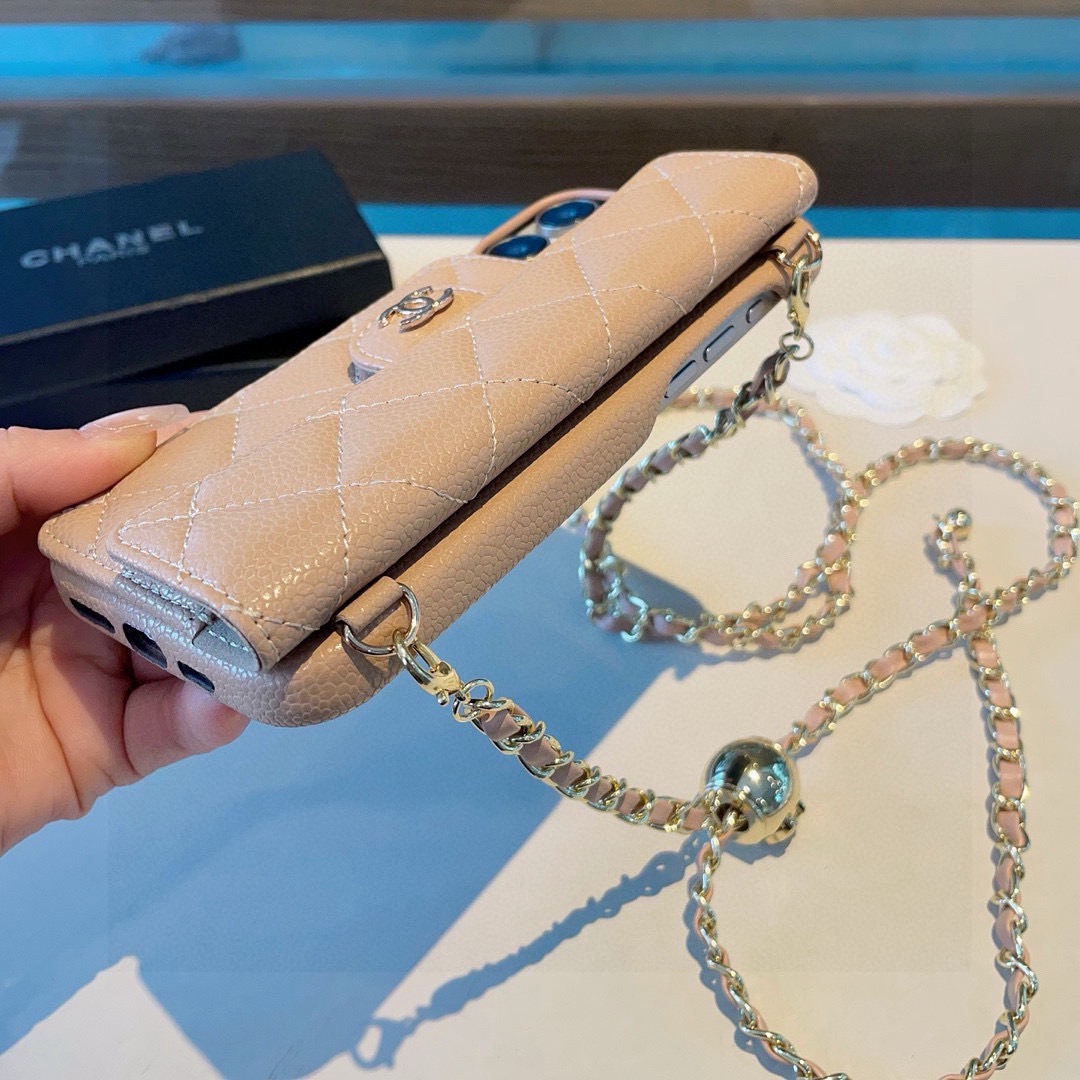 💃CHANEL💠香奈儿火爆时尚圈的手机壳 真香系列 热爆美拉德色系专柜同款⛓链条双C小金球可调节链条长度