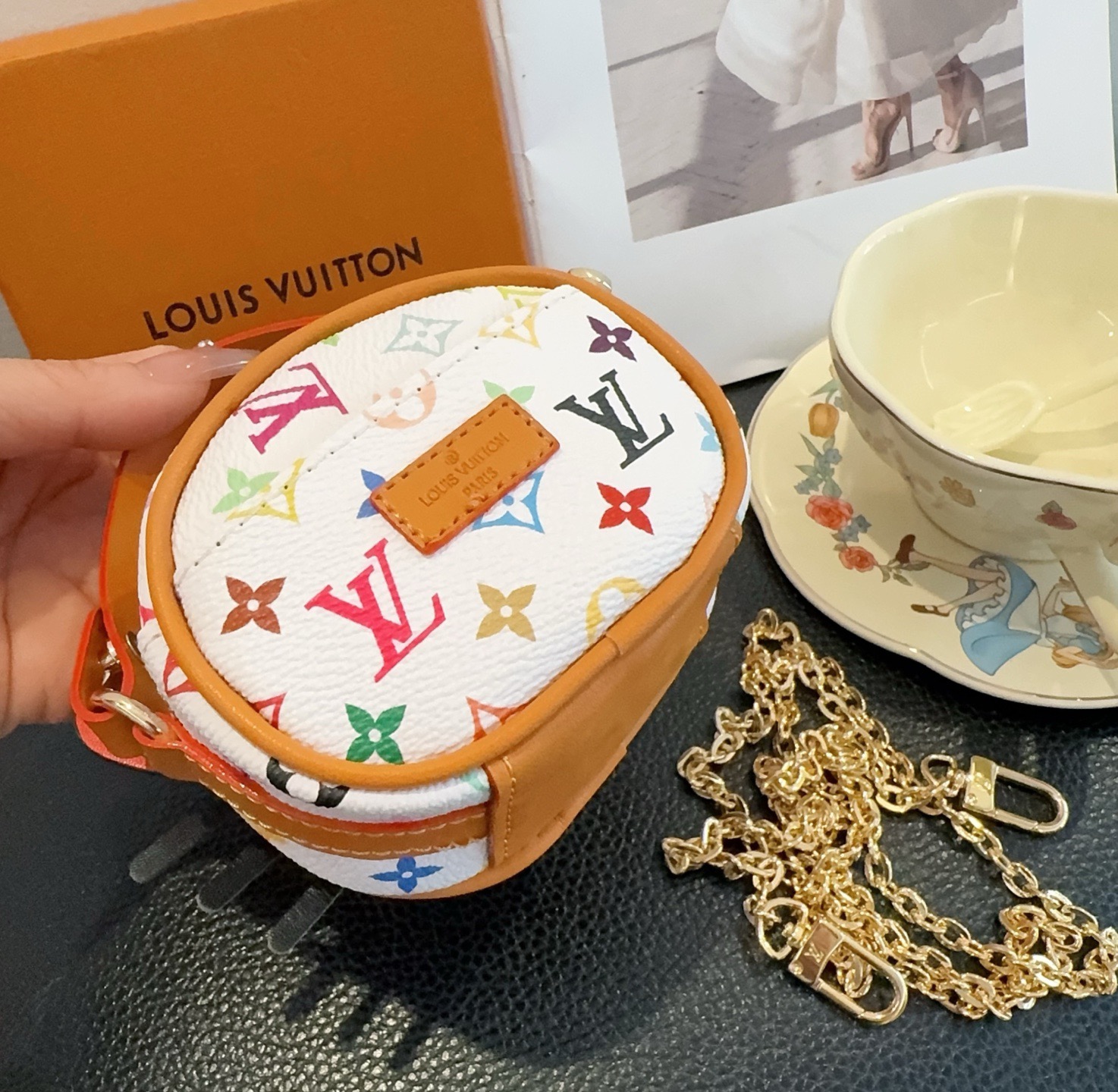 配链条LV迷你包Hello Kitty小猫斜挎包 萌宝穿搭必备Kitty 控绝对不能错过的包包挂件 适合