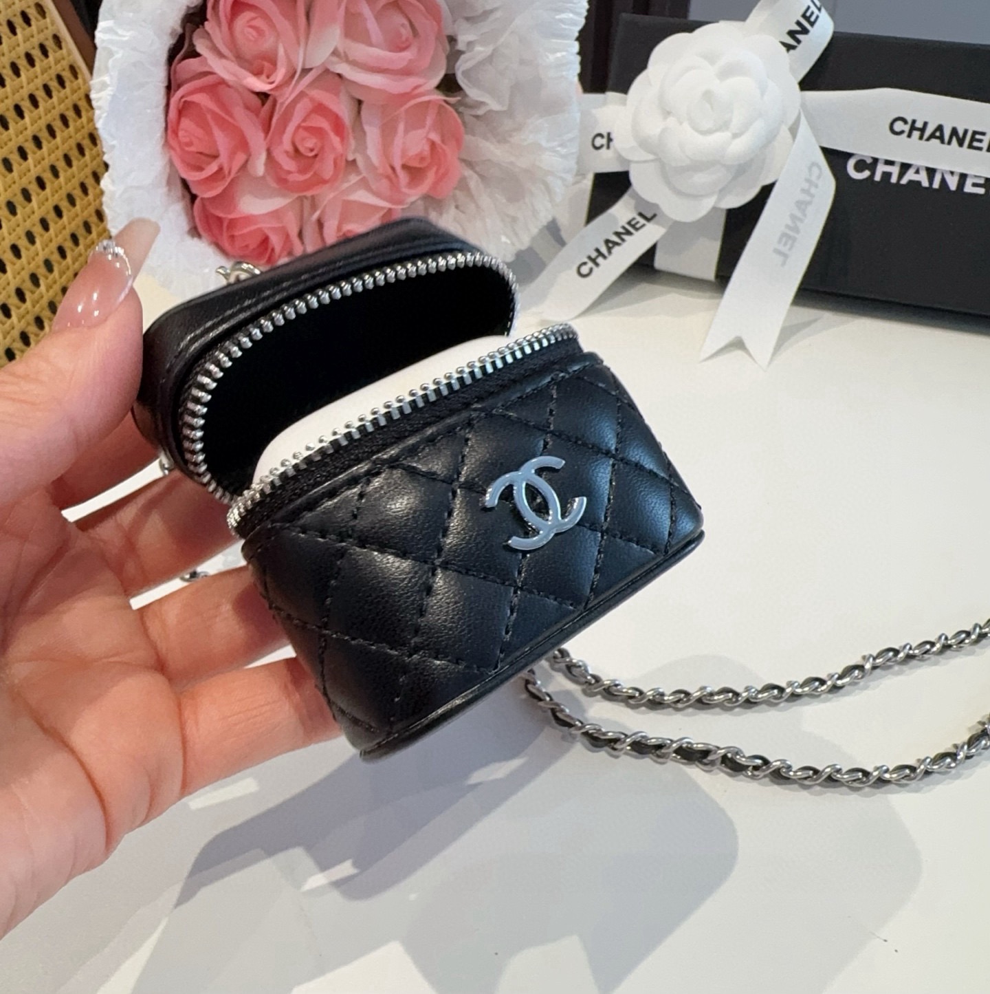 ❤️香奈儿CHANEL mini斜挎包包 通用耳机包💥官网1:1耳机包 时尚迷你包包，链条⛓️挂绳可拆卸