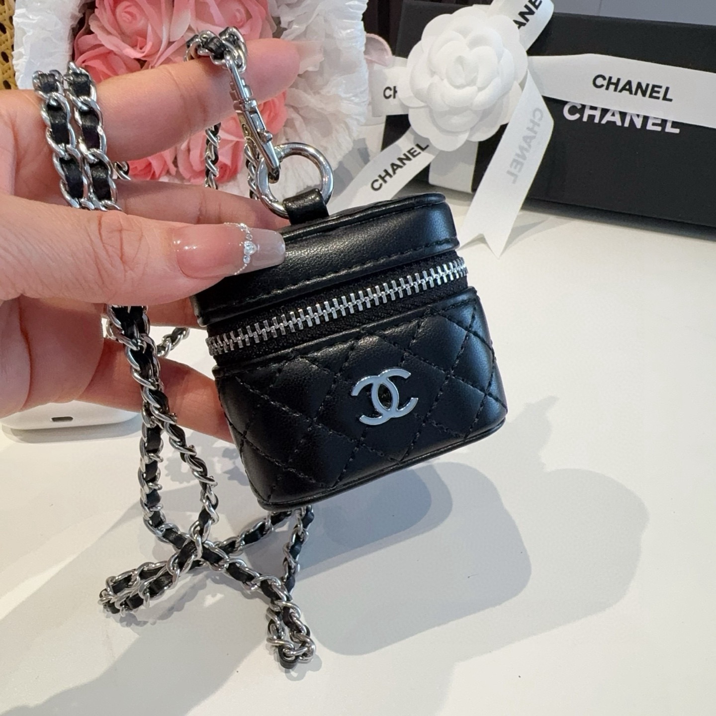 ❤️香奈儿CHANEL mini斜挎包包 通用耳机包💥官网1:1耳机包 时尚迷你包包，链条⛓️挂绳可拆卸