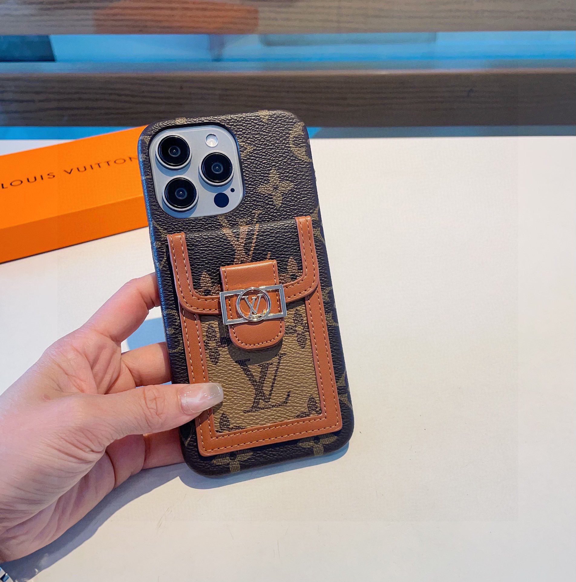 🔥达芙妮系列插卡手机壳，卡包可当支架型号：为了不出现报错型号，请打开本机查看手机设置显示的型号⚠️⚠️⚠