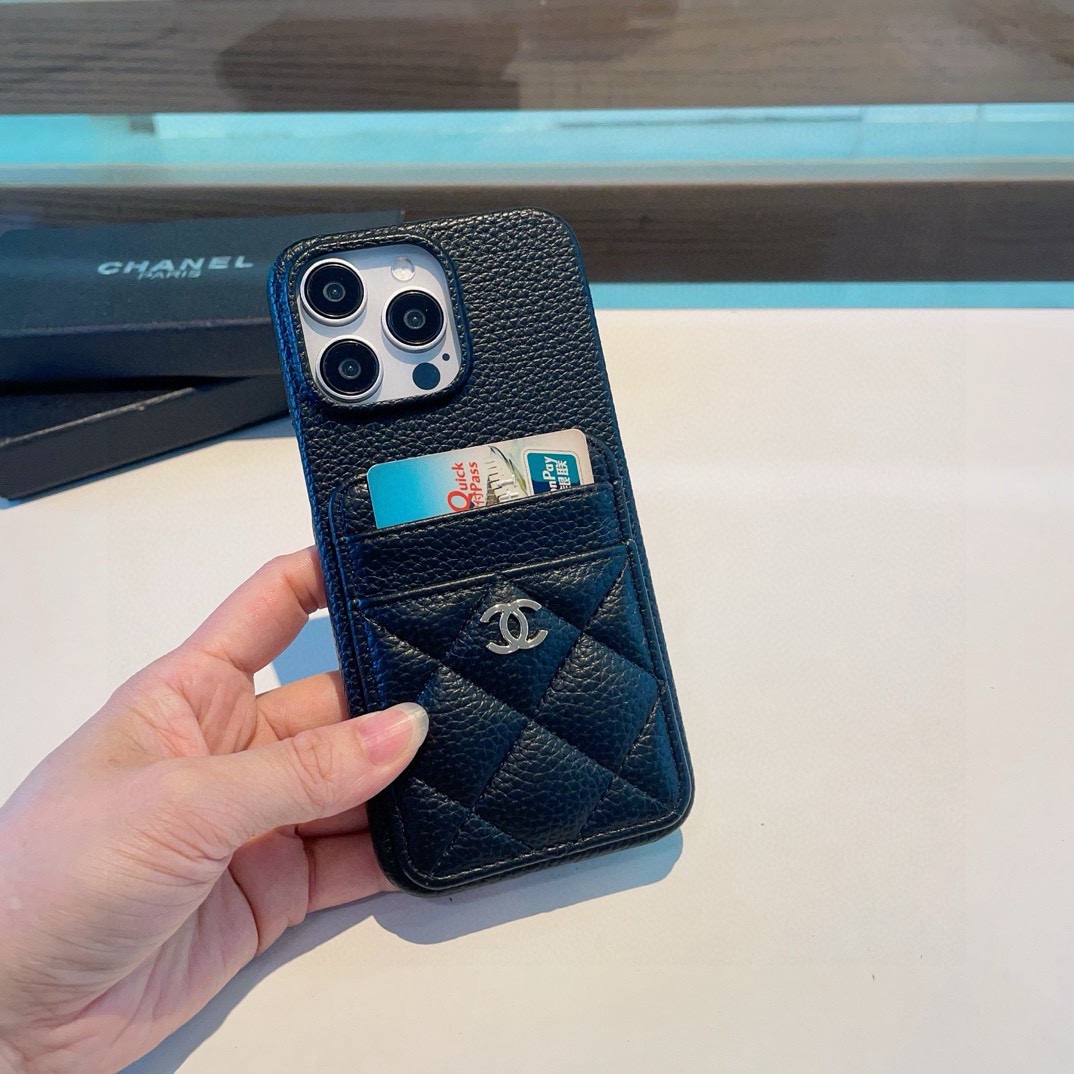 [庆祝][庆祝][庆祝]新品上架，香奈儿卡包手机壳 双层插卡 荔枝纹PU皮手感柔软舒适！型号：为了不出现