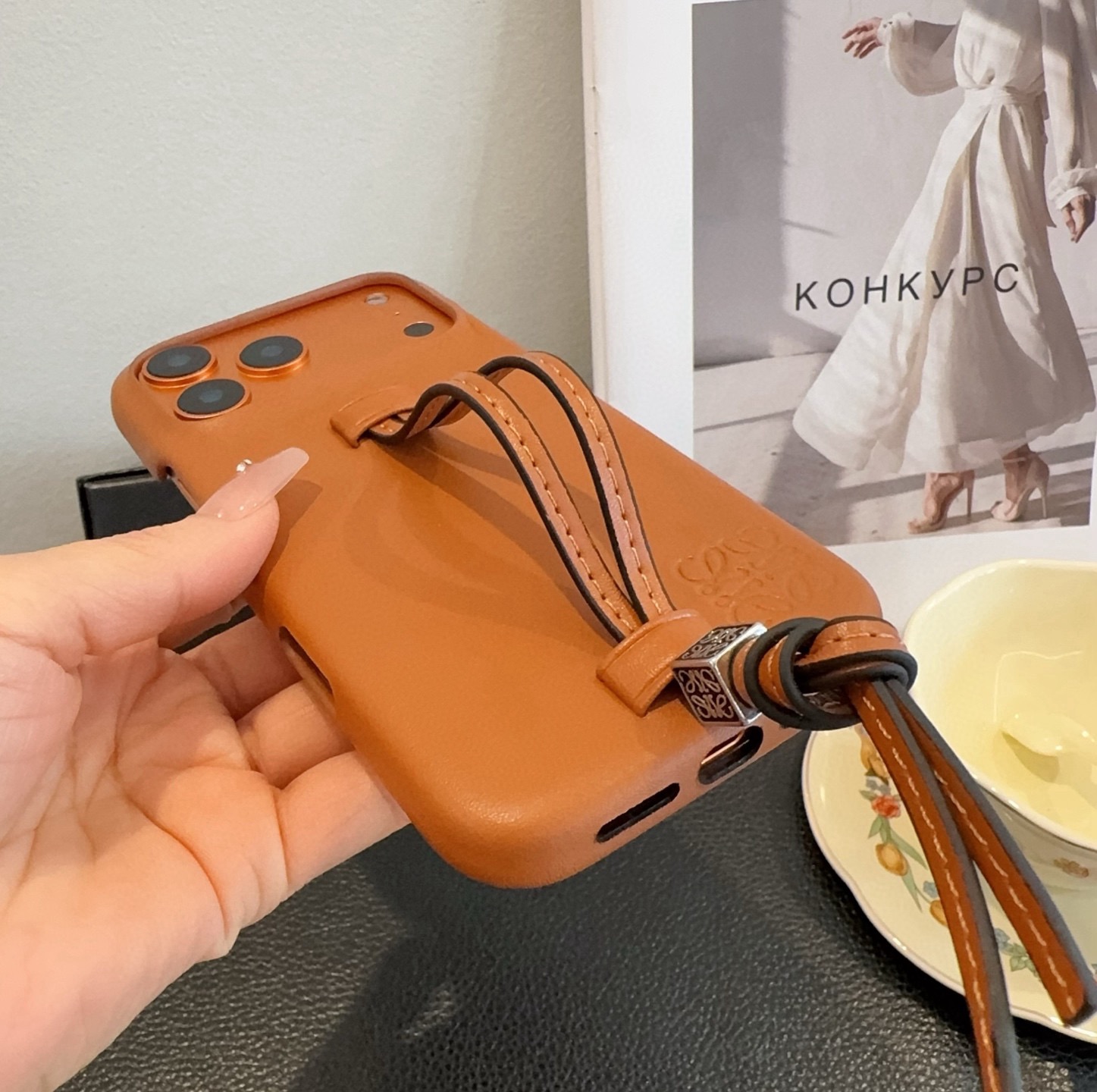 💃罗意威手机壳 手腕带手机壳型号：为了不出现报错型号，请打开本机查看手机设置显示的型号⚠️⚠️⚠️iPh