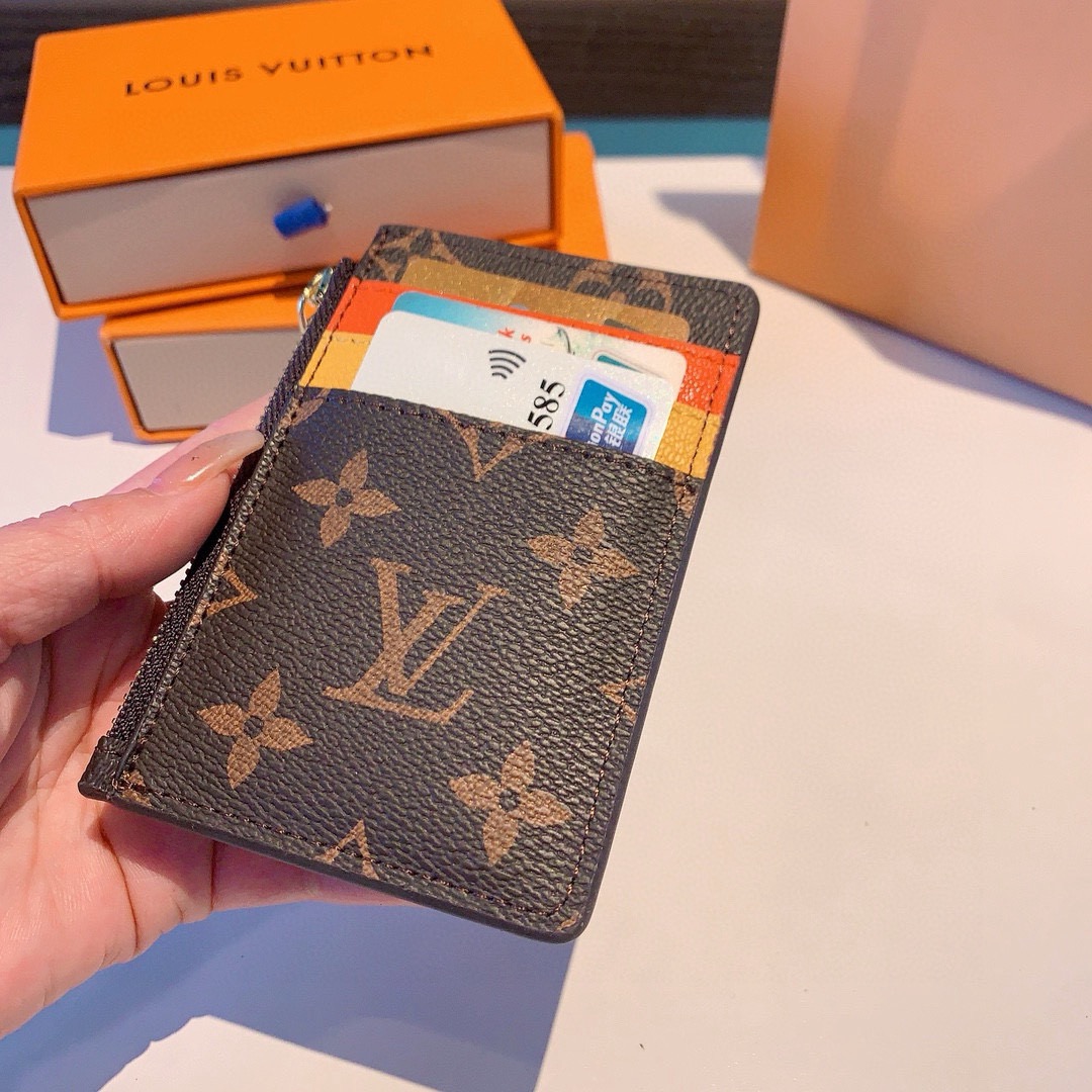 🔥独家新品LV卡通老花卡包，经典老花零钱包，圣诞熊🐻 小柴犬、米妮乔巴唐老鸭卡包零钱包两用，超纤材质 五