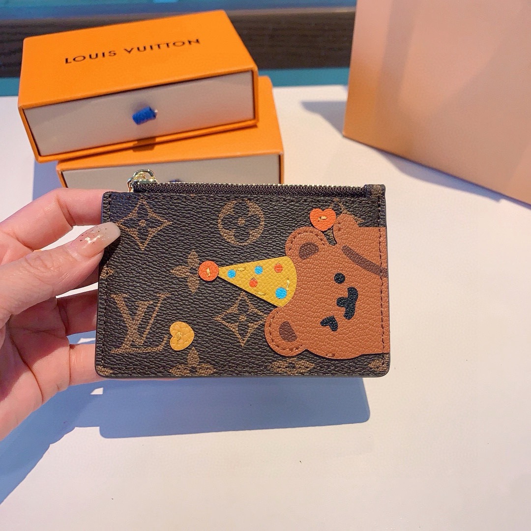 🔥独家新品LV卡通老花卡包，经典老花零钱包，圣诞熊🐻 小柴犬、米妮乔巴唐老鸭卡包零钱包两用，超纤材质 五