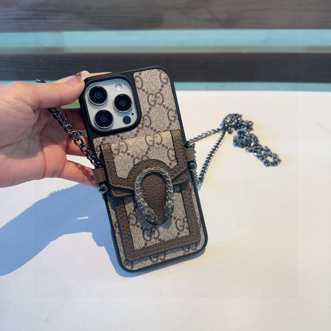 🔥🔥蛇🐍年爆款 Gucci古驰贴皮酒神系列蛇头卡包手机壳 斜挎手机壳型号：为了不出现报错型号，请打开本机