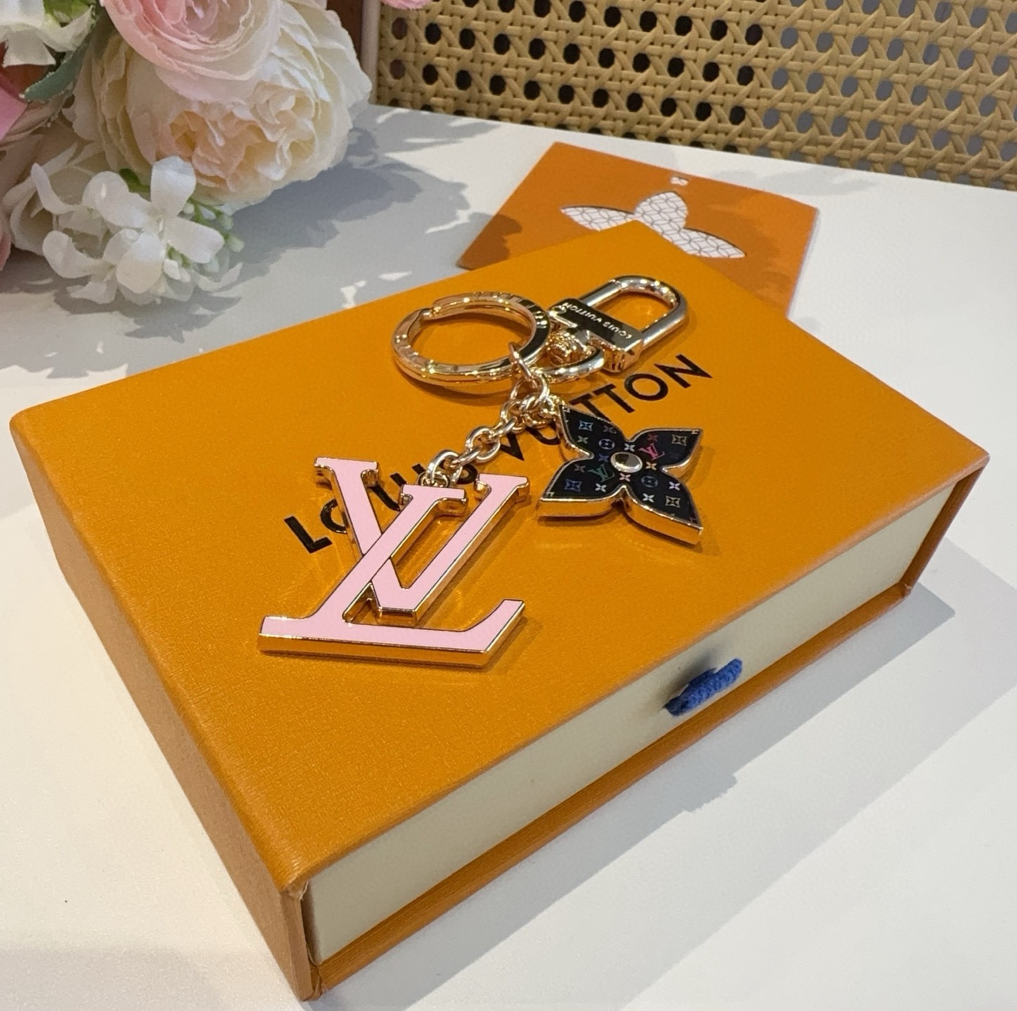 🔥村上隆三彩系列 白三彩 黑三彩 老花 LV 钥匙扣 SPring Street 包饰与钥匙扣 包包挂件