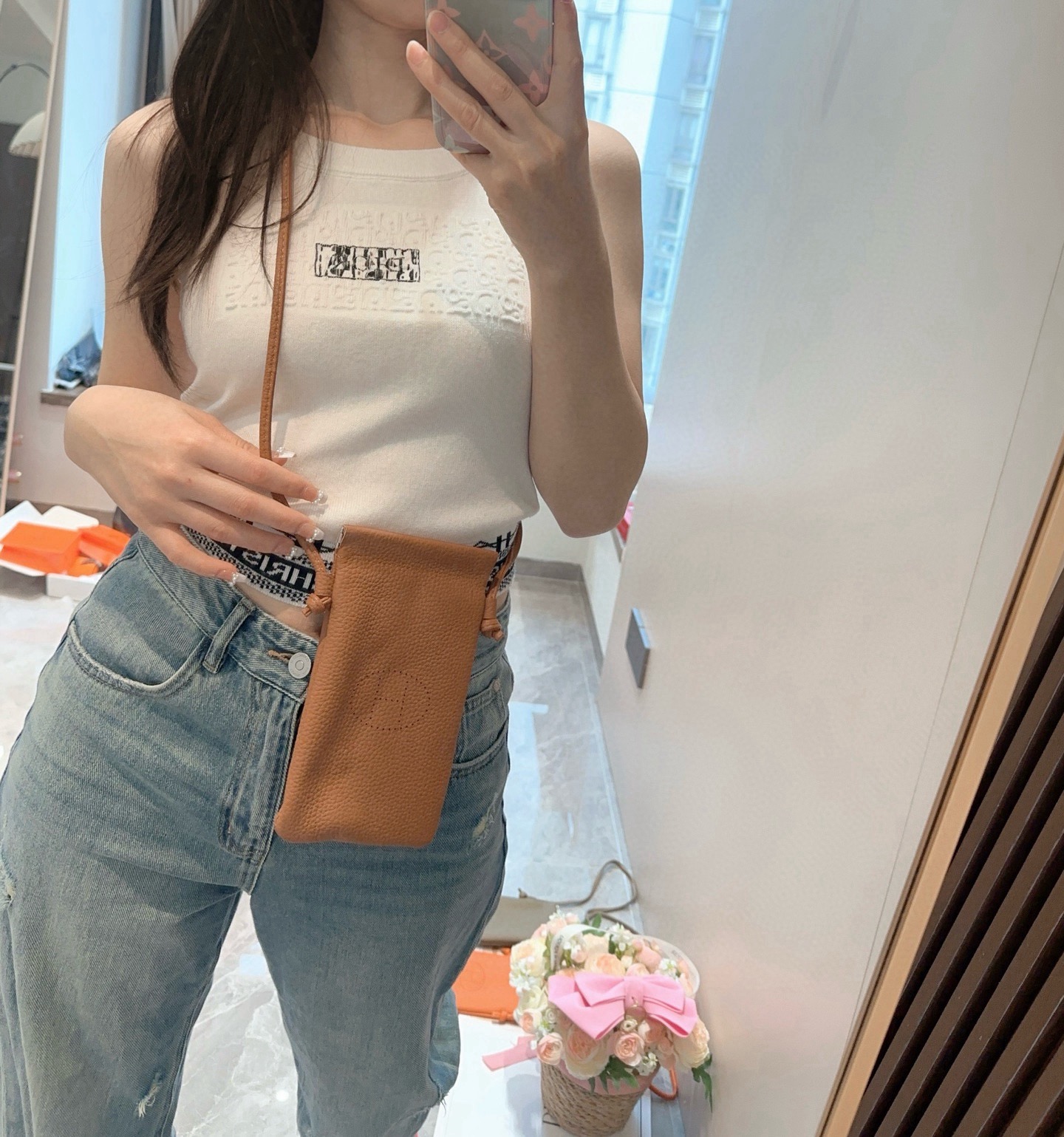 特批🉐️🔥爱马仕H手机包斜挎mini包包，肩带🉑️调节，头层牛皮做工精致，可放2部手机 出门不带现金的时