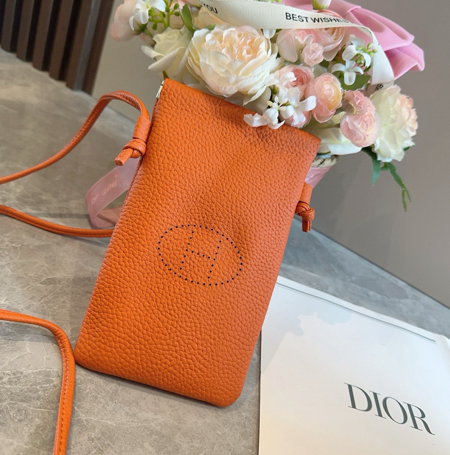 特批🉐️🔥爱马仕H手机包斜挎mini包包，肩带🉑️调节，头层牛皮做工精致，可放2部手机 出门不带现金的时