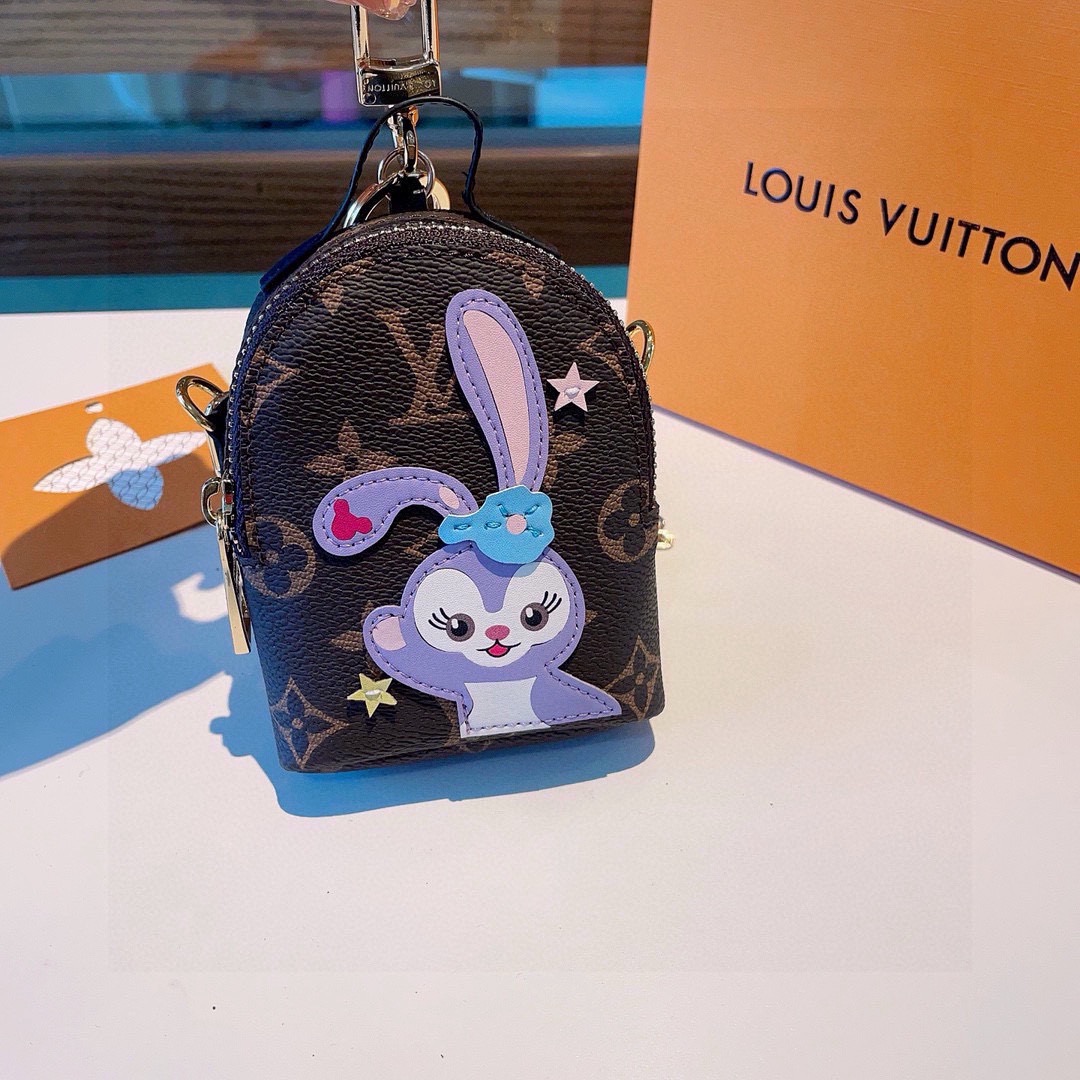 ❗原单货☀ LOUIS VUITTON 新款卡通链条斜挎小包，mini包包 可装银行卡💄蓝牙耳机…钥匙扣