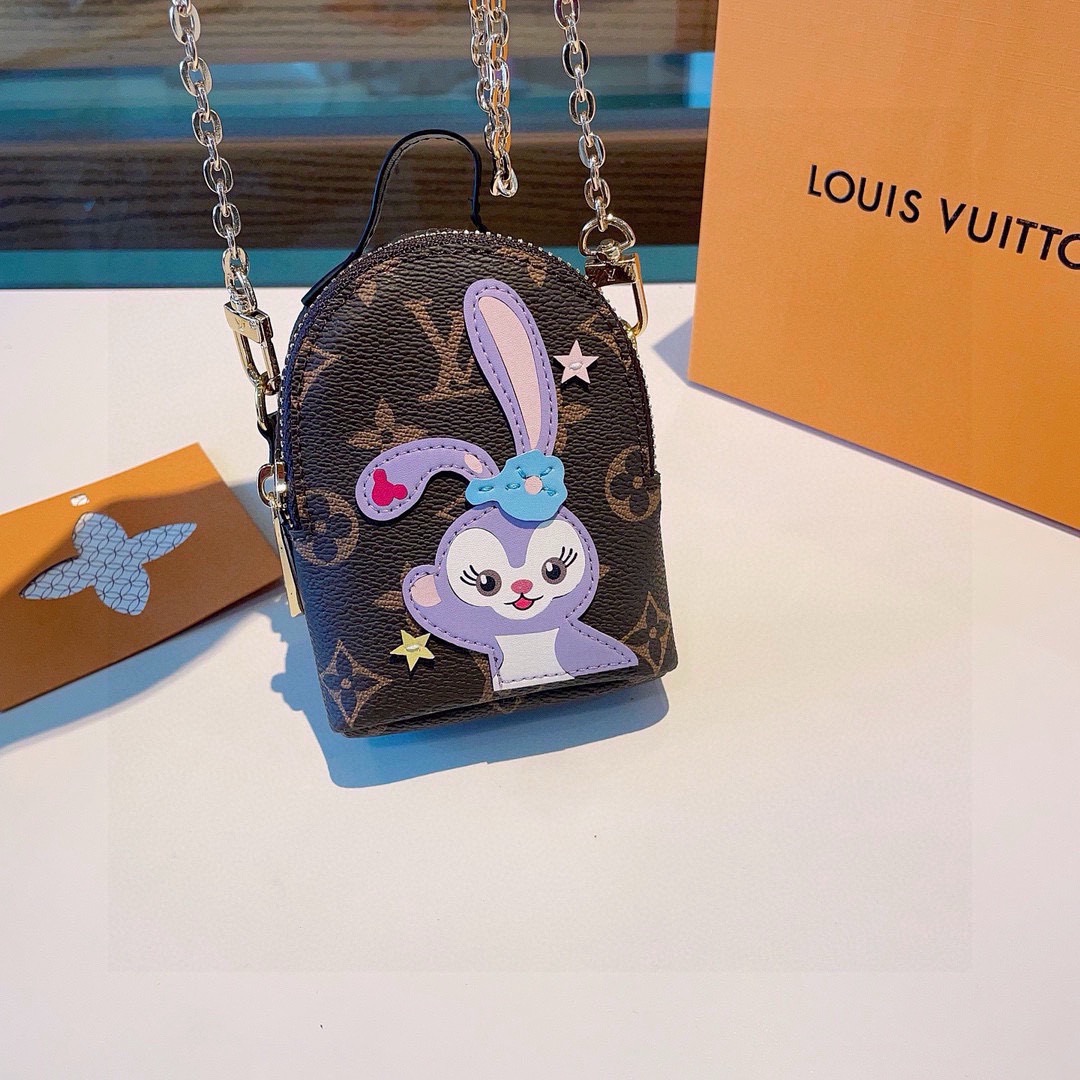 ❗原单货☀ LOUIS VUITTON 新款卡通链条斜挎小包，mini包包 可装银行卡💄蓝牙耳机…钥匙扣