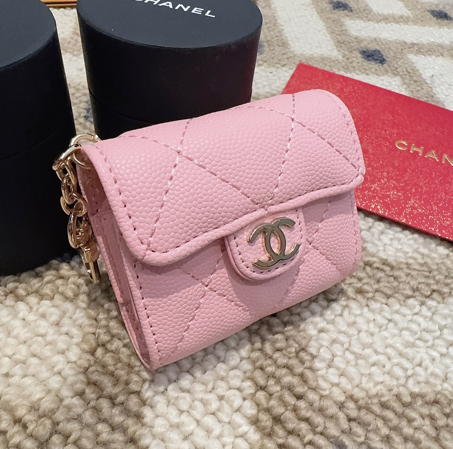 ❤️香奈儿CHANEL经典C3耳机包通用款💥官网1:1耳机包 时尚迷你包包，蓝牙耳机包，包包挂件！尺寸：