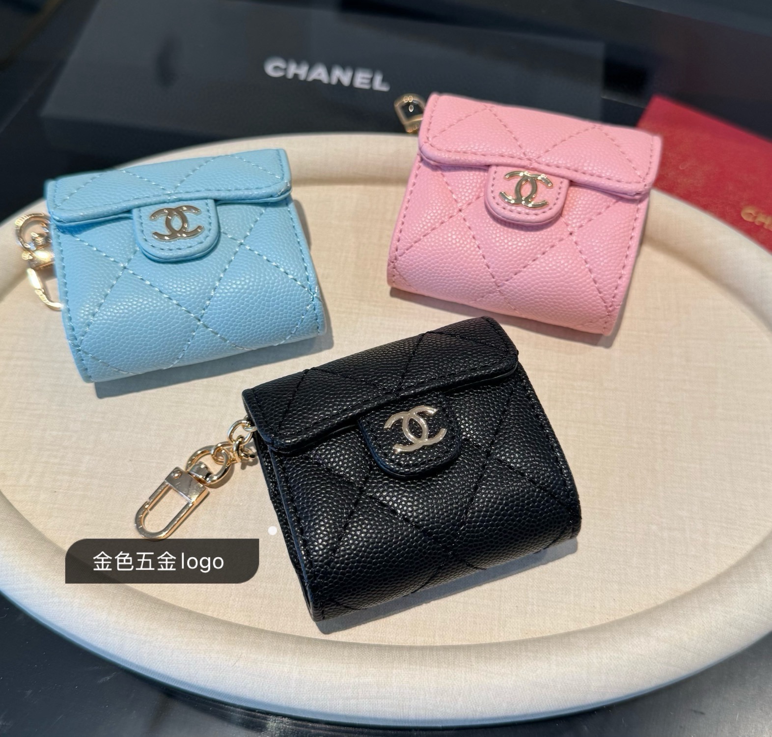 ❤️香奈儿CHANEL经典C3耳机包通用款💥官网1:1耳机包 时尚迷你包包，蓝牙耳机包，包包挂件！尺寸：