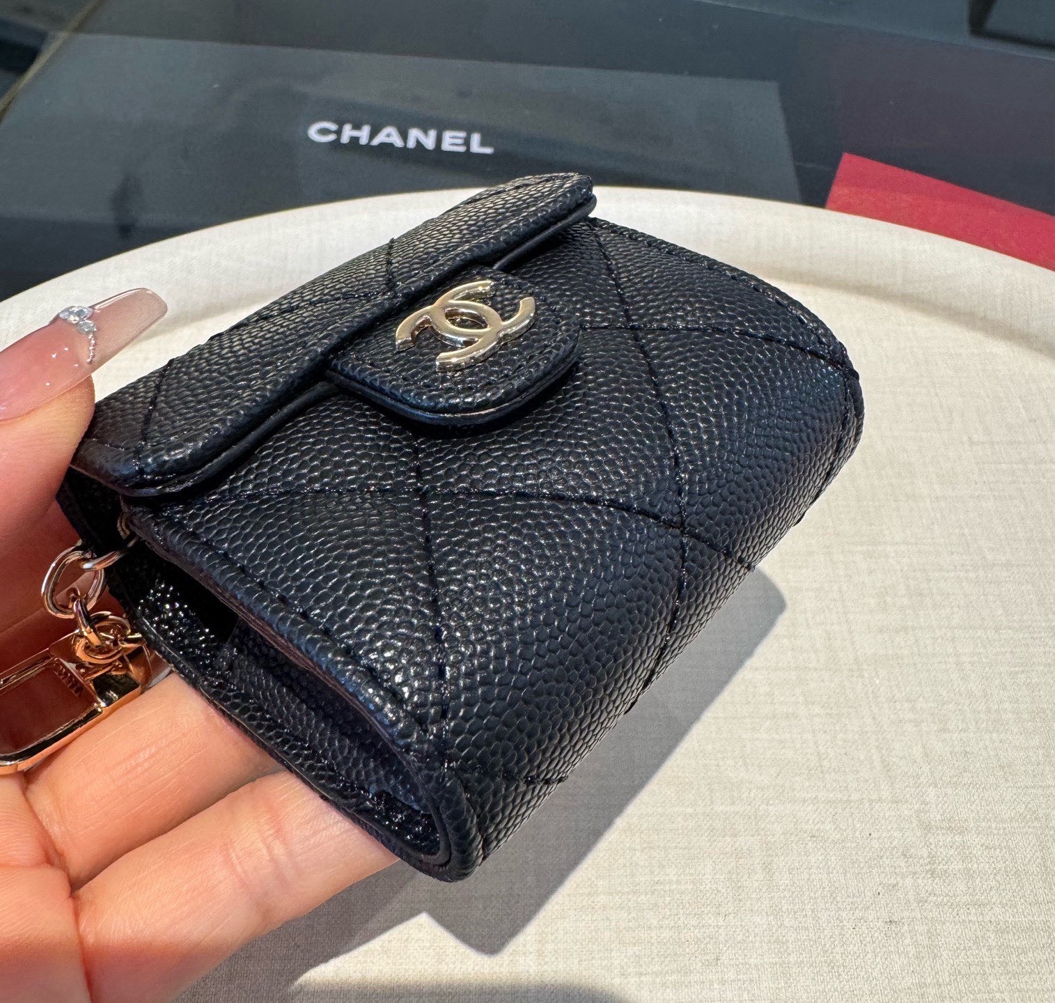 ❤️香奈儿CHANEL经典C3耳机包通用款💥官网1:1耳机包 时尚迷你包包，蓝牙耳机包，包包挂件！尺寸：