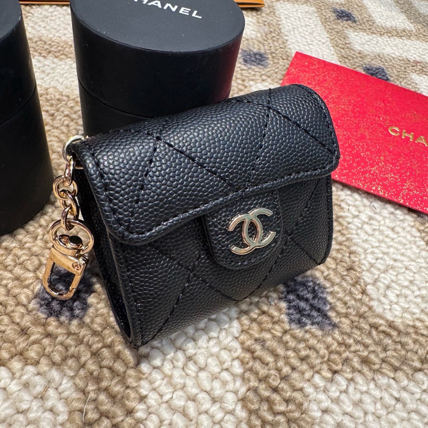 ❤️香奈儿CHANEL经典C3耳机包通用款💥官网1:1耳机包 时尚迷你包包，蓝牙耳机包，包包挂件！尺寸：