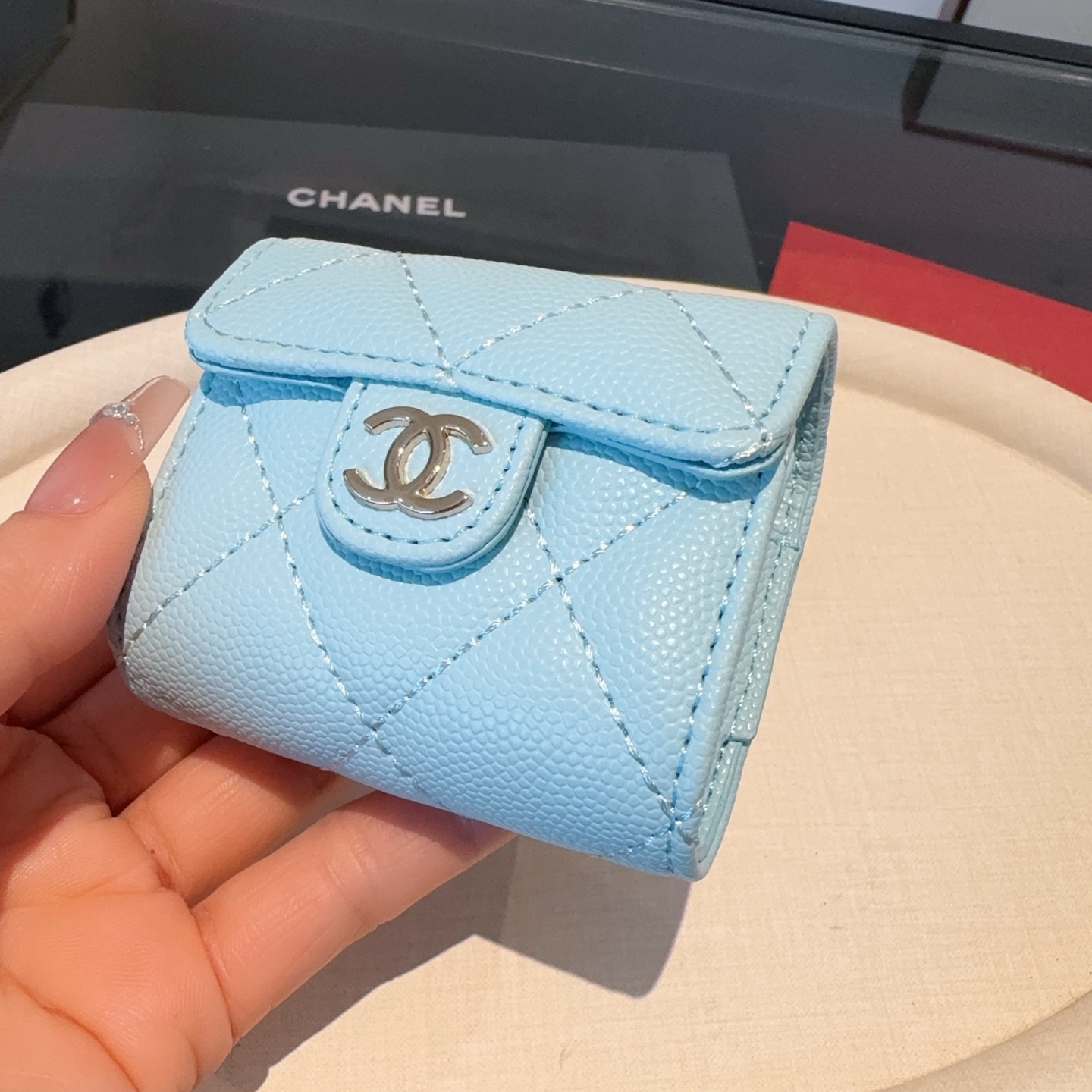 ❤️香奈儿CHANEL经典C3耳机包通用款💥官网1:1耳机包 时尚迷你包包，蓝牙耳机包，包包挂件！尺寸：