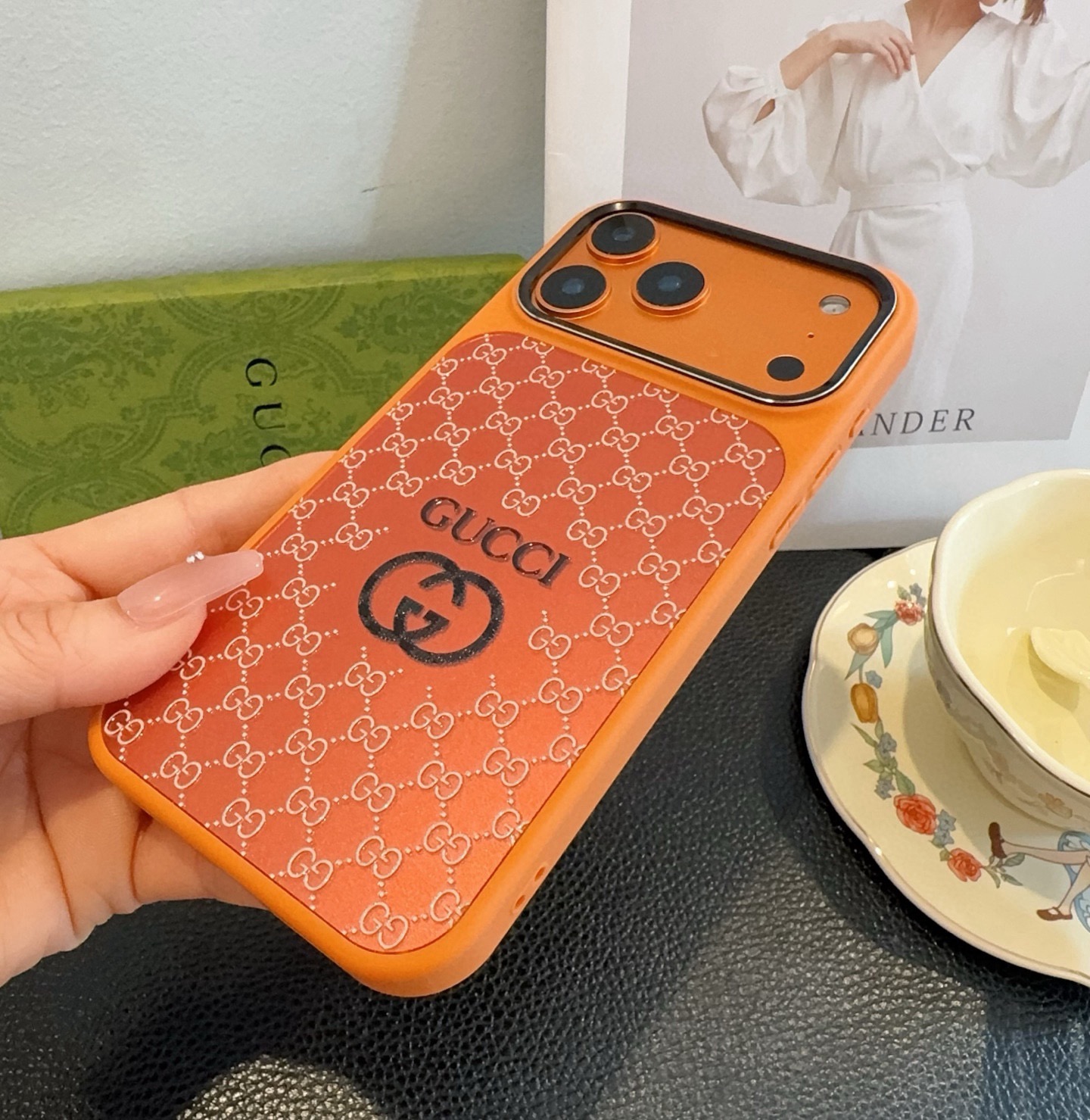 🔥上新🆕星宇橙🧡古驰手机壳水晶闪粉浮雕高光金属镜头圈软边全包型号：为了不出现报错型号，请打开本机查看手机