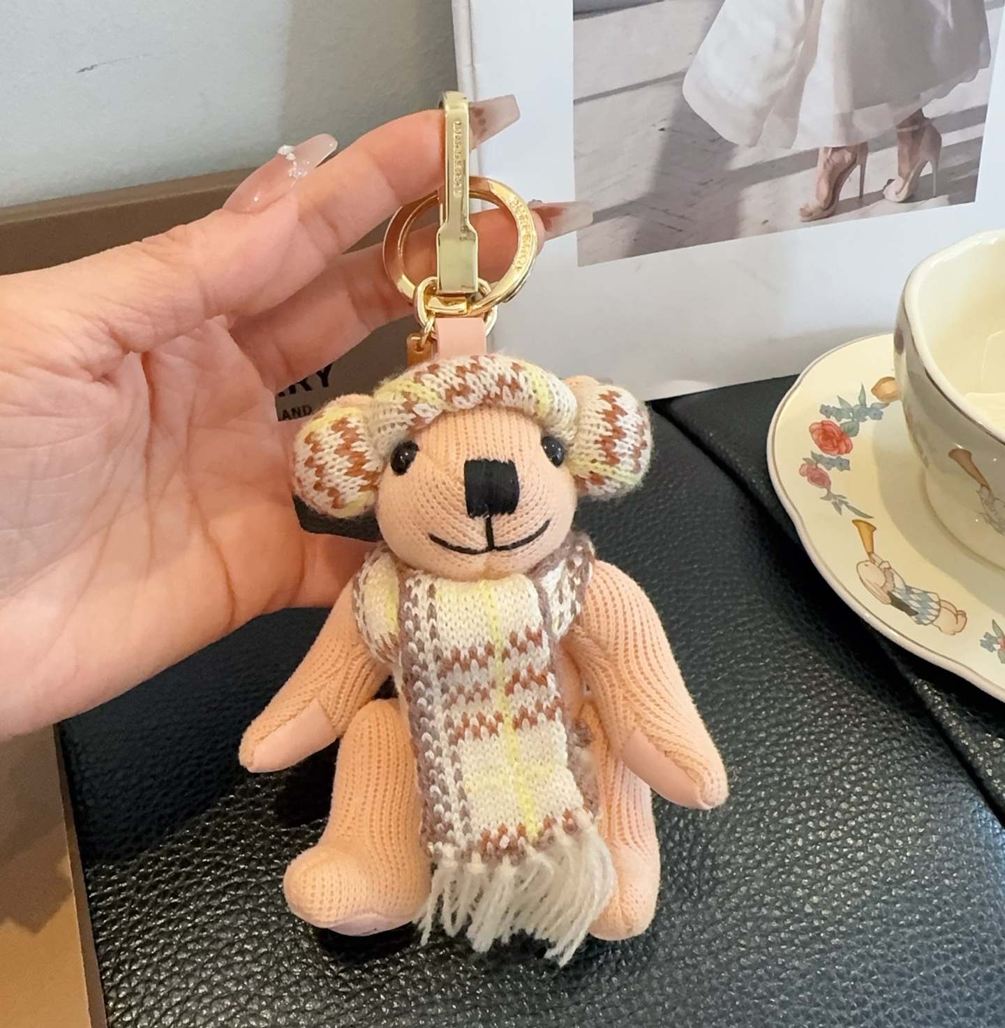 🔥Burberry代工厂小熊🐻挂件，巴宝莉🐻围巾🧣泰迪熊钥匙扣包饰挂件 温柔到心里🥰 准备已久、精致自留