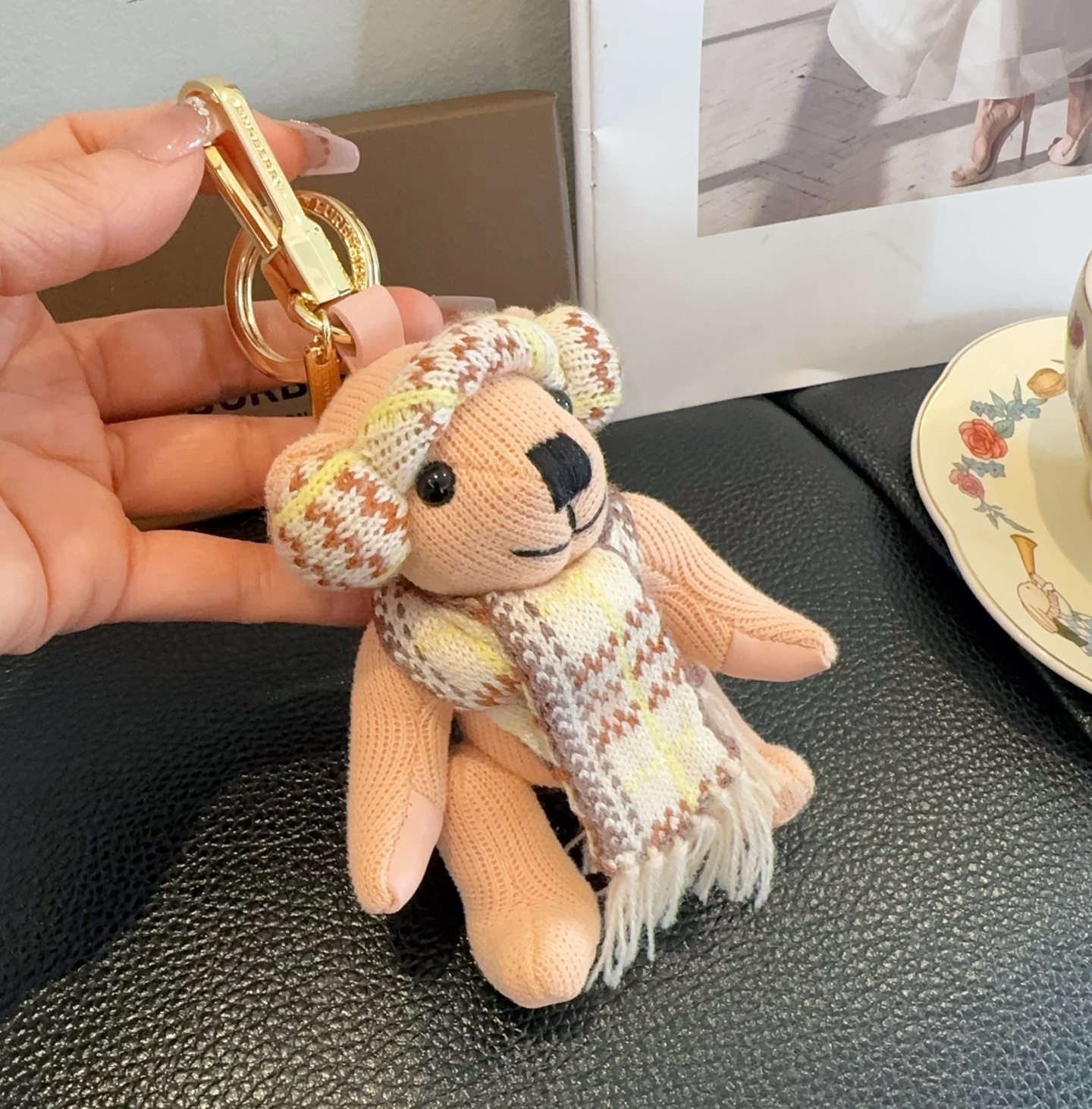 🔥Burberry代工厂小熊🐻挂件，巴宝莉🐻围巾🧣泰迪熊钥匙扣包饰挂件 温柔到心里🥰 准备已久、精致自留