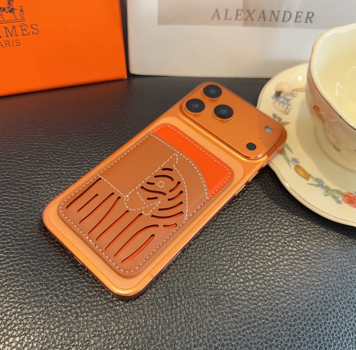 🔥爱马仕官网磁吸卡包 手机磁吸卡包顶级高品质[强]磁吸式卡夹，尺寸：长6.5*高9.5*宽0.5厘米