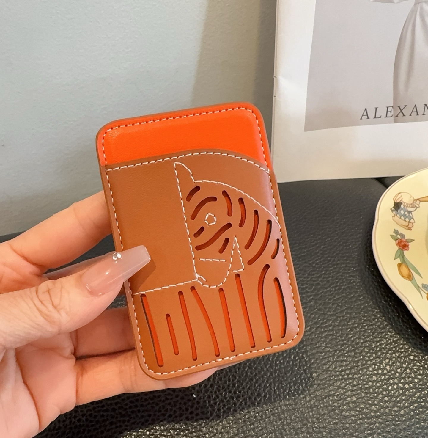 🔥爱马仕官网磁吸卡包 手机磁吸卡包顶级高品质[强]磁吸式卡夹，尺寸：长6.5*高9.5*宽0.5厘米