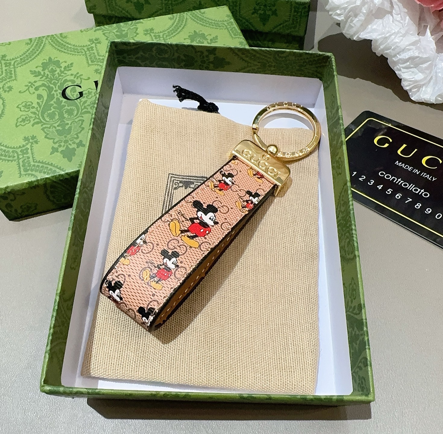 🔥爆款推荐 古驰Gucci钥匙扣 车钥匙挂件包包挂饰 DauPhine Dragonne 钥匙扣彰显金属