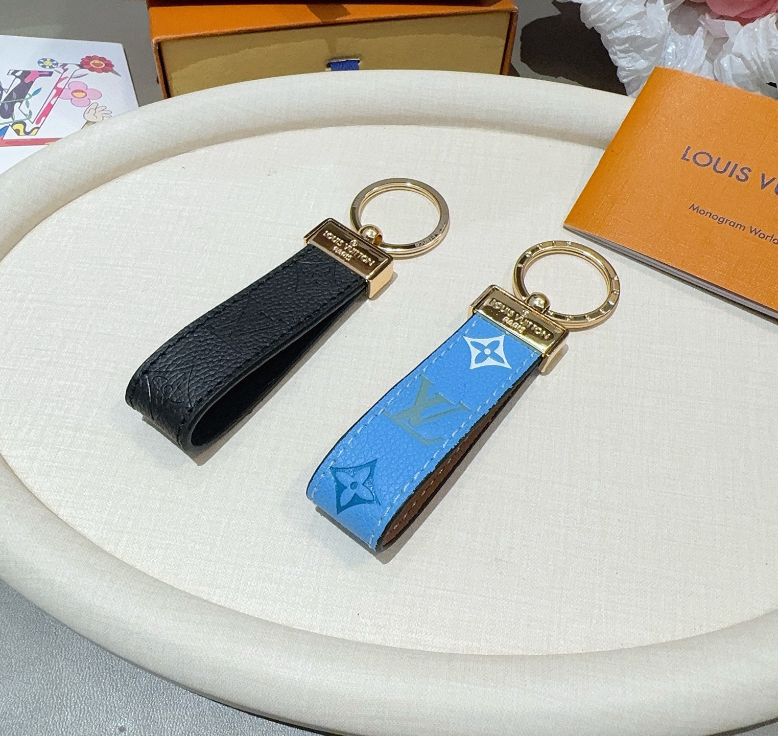 🔥爆款推荐 驴家牛皮压花渐变钥匙扣 LV钥匙扣 车钥匙挂件包包挂饰 DauPhine Dragonne 