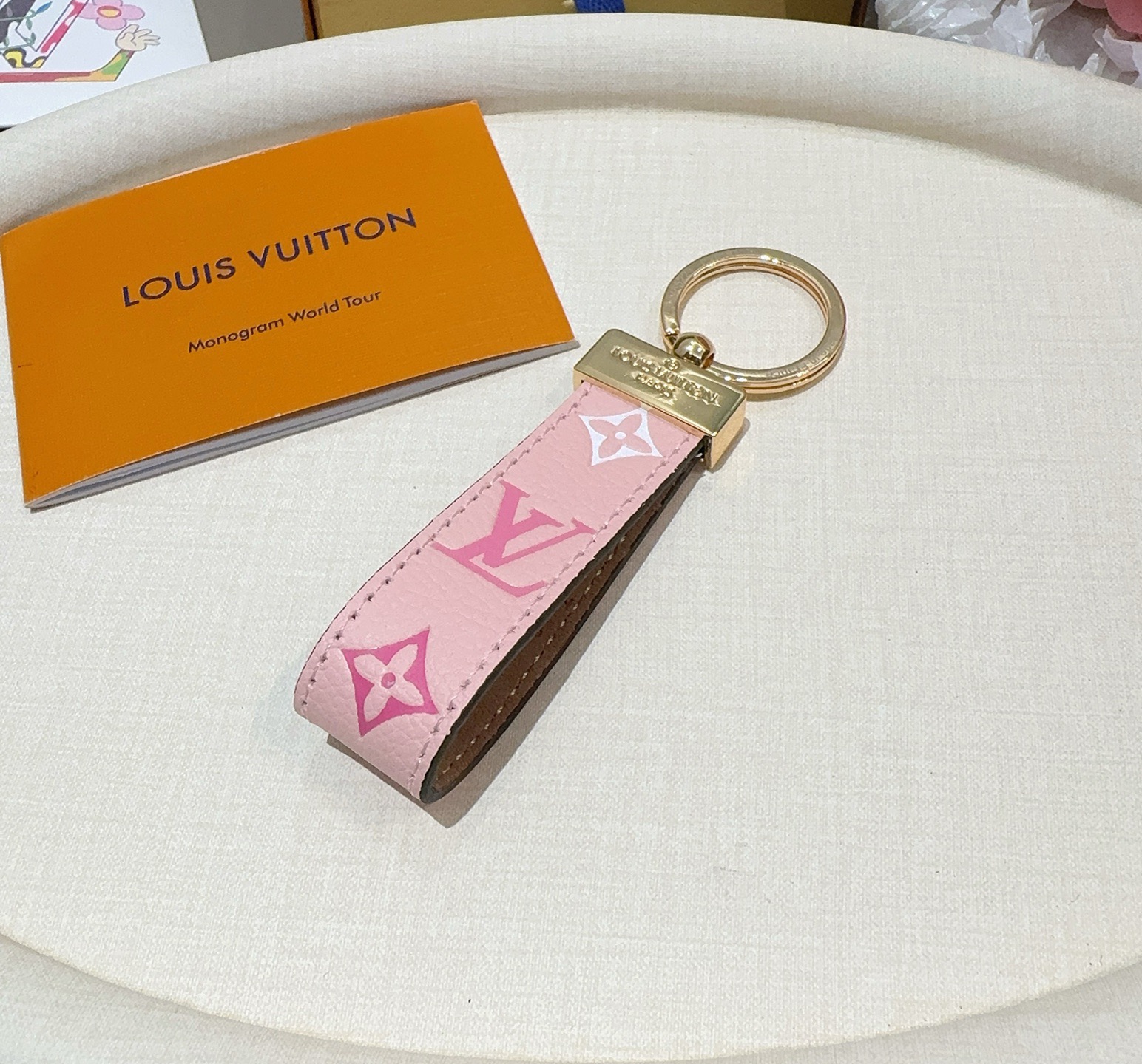 🔥爆款推荐 驴家牛皮压花渐变钥匙扣 LV钥匙扣 车钥匙挂件包包挂饰 DauPhine Dragonne 