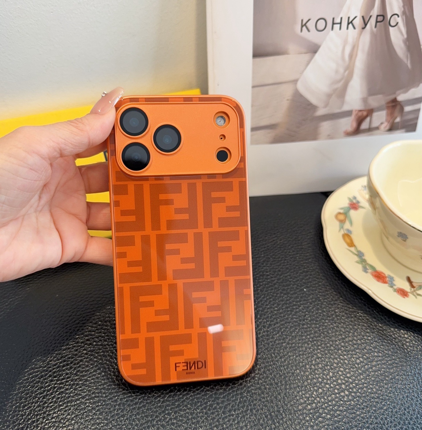 星宇橙系列 芬迪fendi手机壳 型号：为了不出现报错型号，请打开本机查看手机设置显示的型号⚠️⚠️⚠️