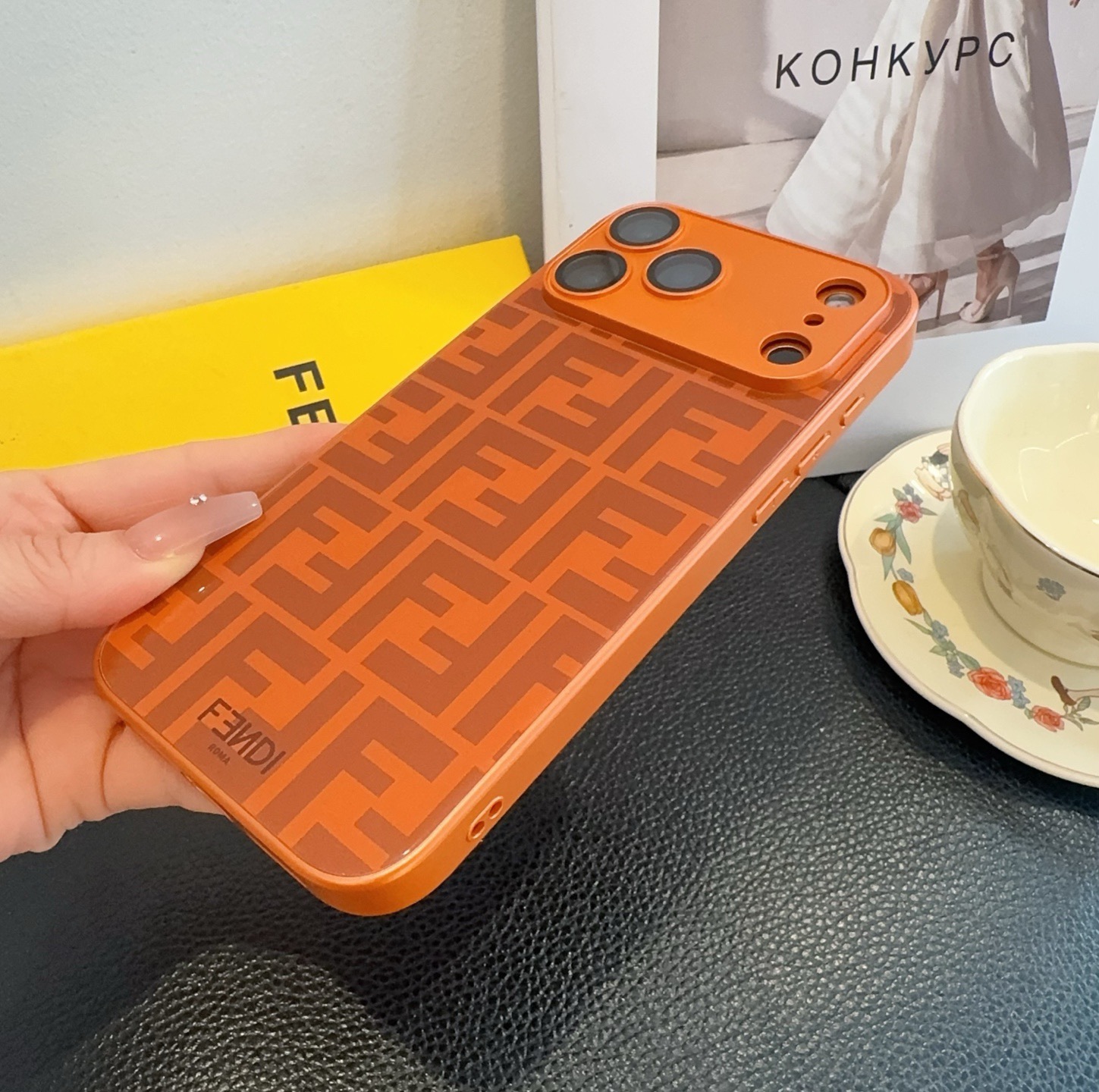 星宇橙系列 芬迪fendi手机壳 型号：为了不出现报错型号，请打开本机查看手机设置显示的型号⚠️⚠️⚠️