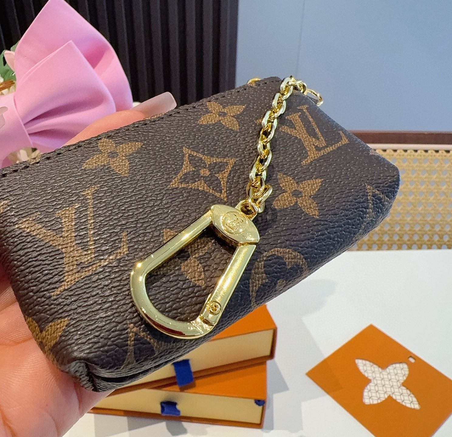 LV村上隆合作款熊猫零钱包卡包 挂饰☀️Louis Vuitton 路易威登lv钥匙扣钥匙包卡包PU材质