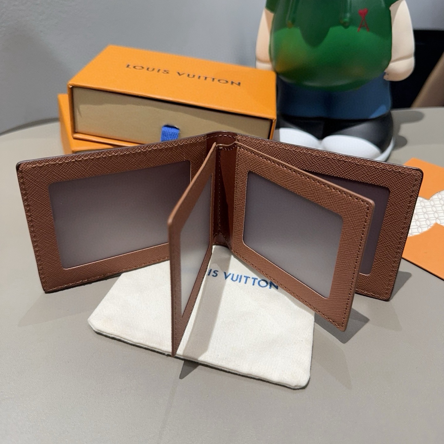 🔥LV卡通经典老花证件皮夹零钱包，唐老鸭 小柴犬图案，可放驾驶证 通行证 身份证等各种证件🪪经典老花卡包