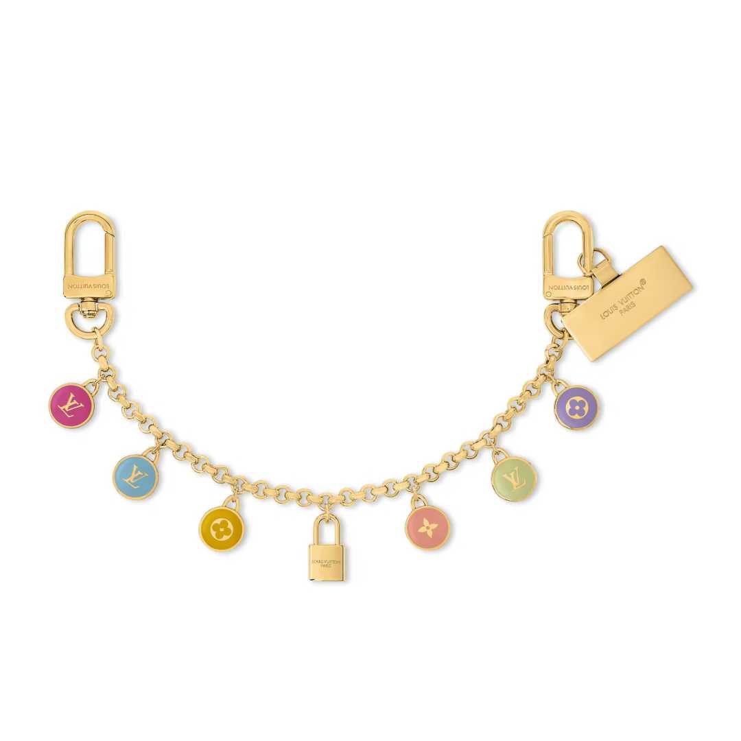 🔥LV 钥匙扣 包链，长款链条⛓️，路易威登新款钥匙扣 ，包包配饰 多元素材质，舒展时尚个性！