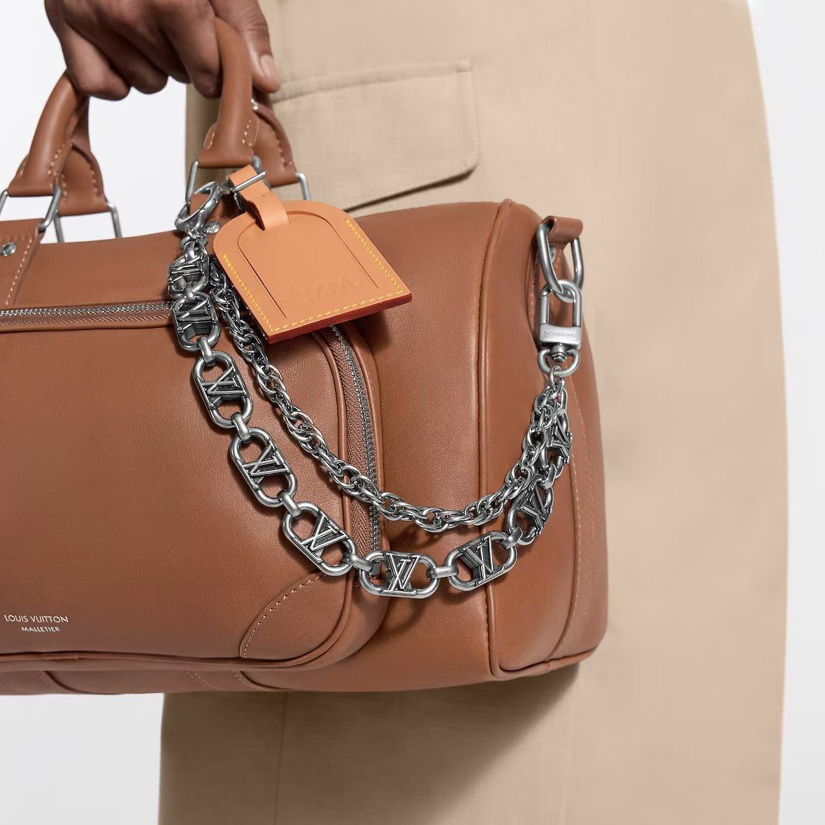 🔥LV 包链 钥匙扣 路易威登新款包链，包包挂件 配饰 多元素材质，舒展时尚个性！