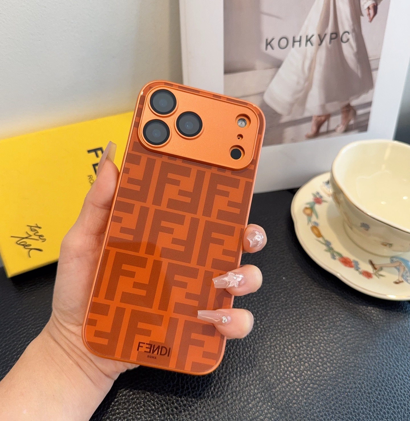 星宇橙系列 芬迪fendi手机壳 型号：为了不出现报错型号，请打开本机查看手机设置显示的型号⚠️⚠️⚠️