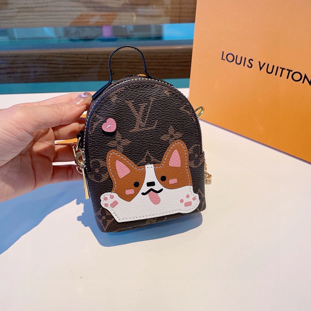 ❗原单货☀ LOUIS VUITTON 新款卡通链条斜挎小包，mini包包 可装银行卡💄蓝牙耳机…钥匙扣