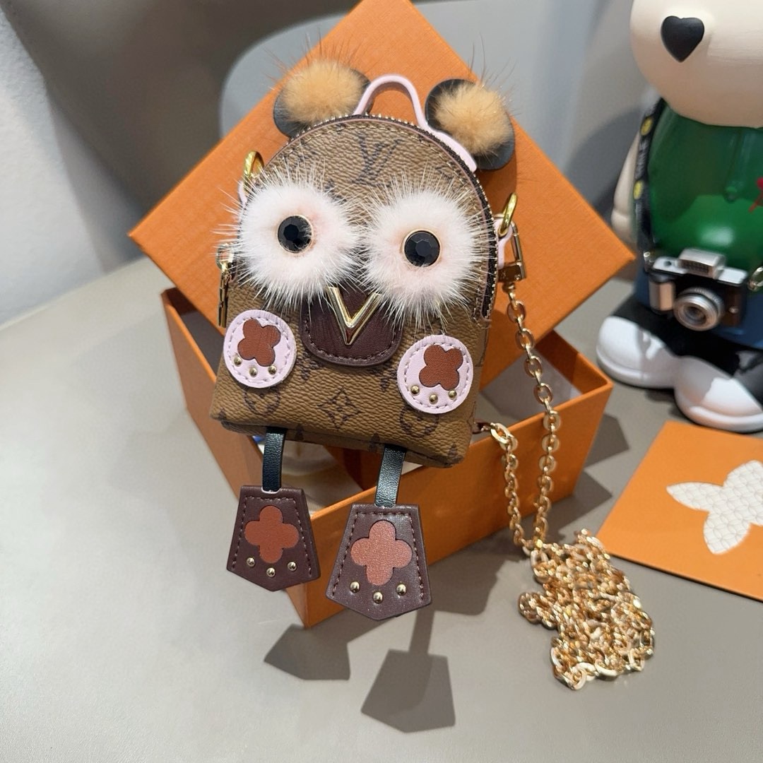 🔥LOUIS VUITTON官网M69552 PALM SPRINGS BEAR包饰与钥匙扣。Lv斜挎迷