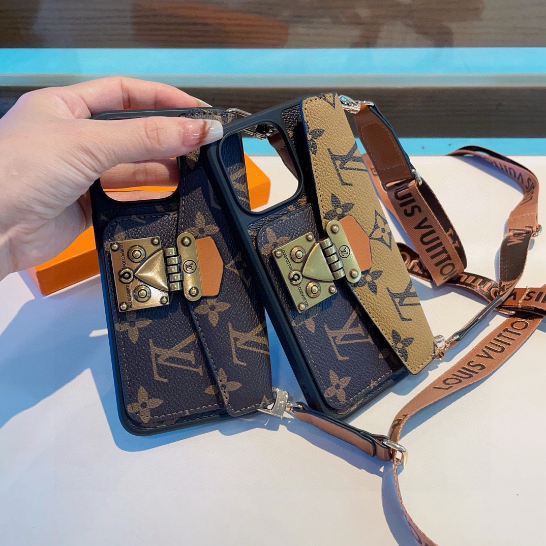 🔥LV邮差包卡包手机壳 斜挎手机壳 老花上下翻盖全包壳型号：为了不出现报错型号，请打开本机查看手机设置显