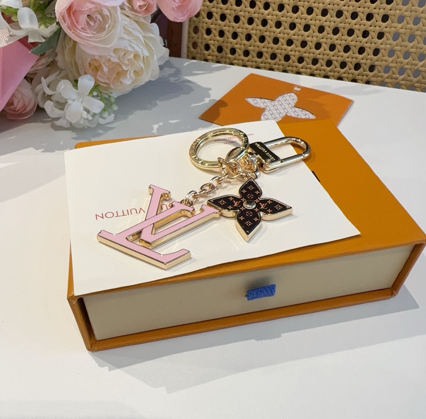 🔥村上隆三彩系列 白三彩 黑三彩 老花 LV 钥匙扣 SPring Street 包饰与钥匙扣 包包挂件