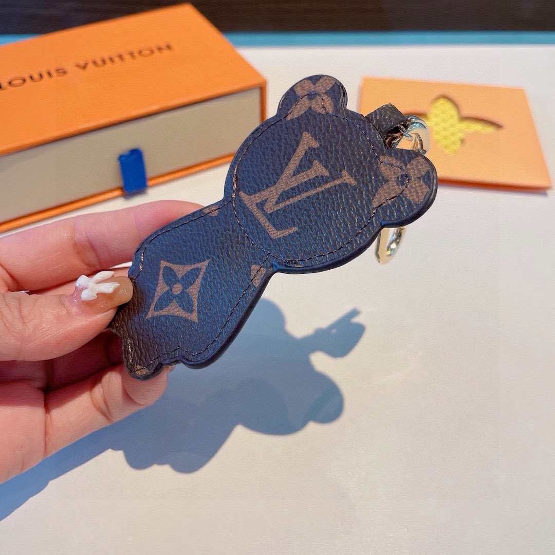 🔥驴家动物兄弟公仔挂件，小熊，小虎，小狮子包饰，LV钥匙扣，包包挂饰专柜代购内部填充物都与专柜一致聚酯纤